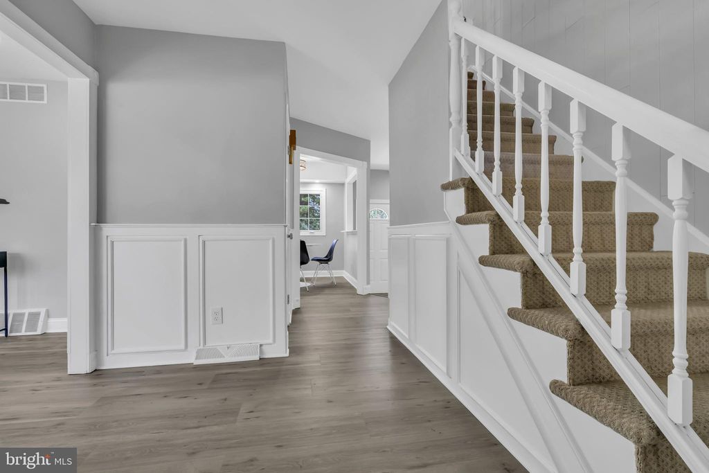 Photo of 3 Peachtree Lane, BURLINGTON, NJ 08016 (MLS # NJBL2097350)