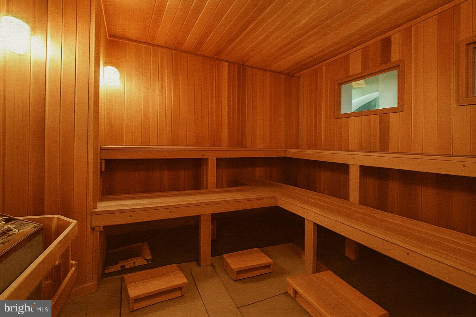 POTOMAC CLUB - Residential