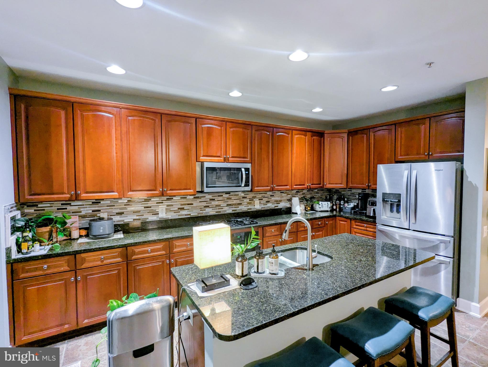 POTOMAC CLUB - Residential