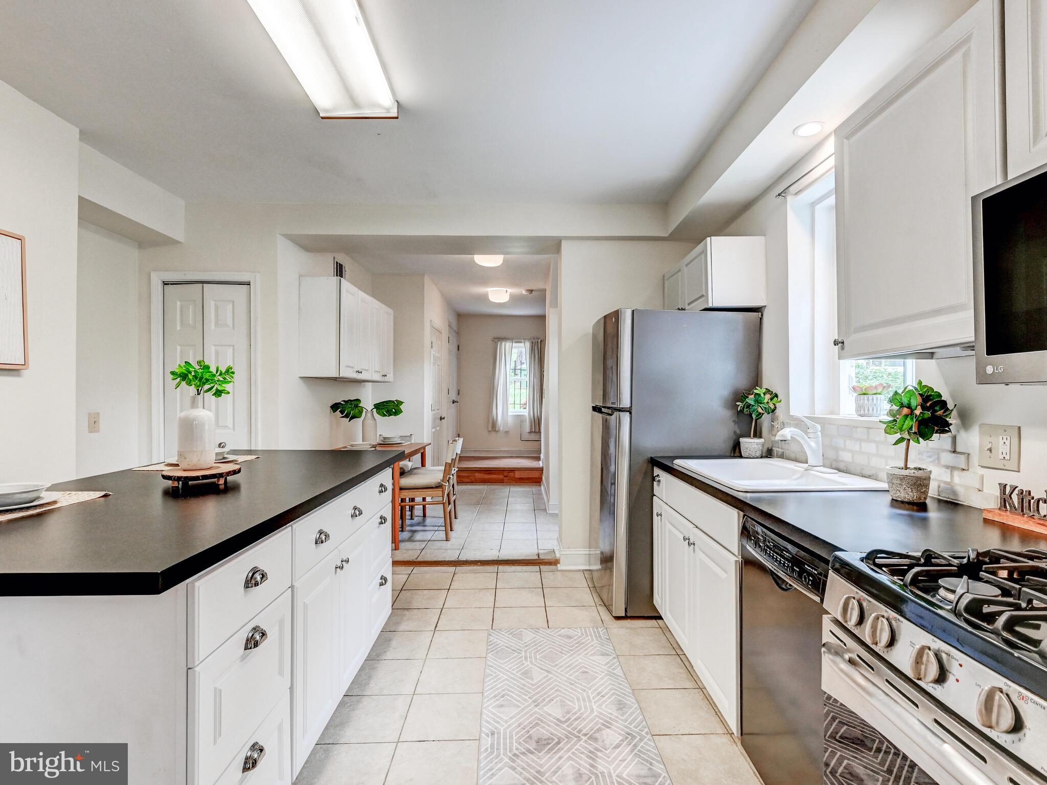 HAMPDEN HISTORIC DISTRICT - Residential