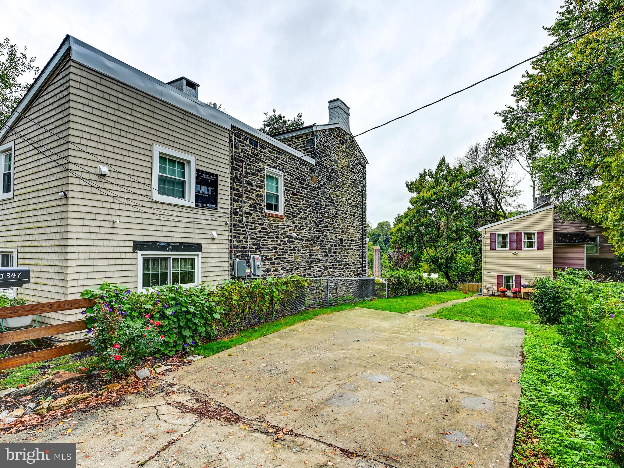HAMPDEN HISTORIC DISTRICT - Residential