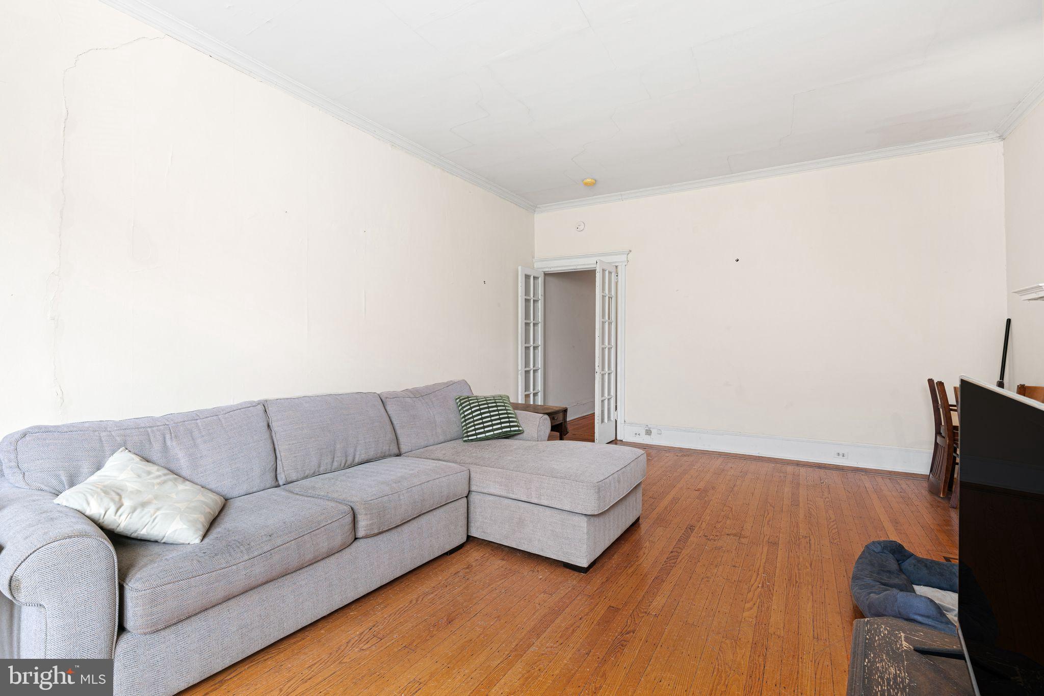 MANAYUNK - Commercial Sale