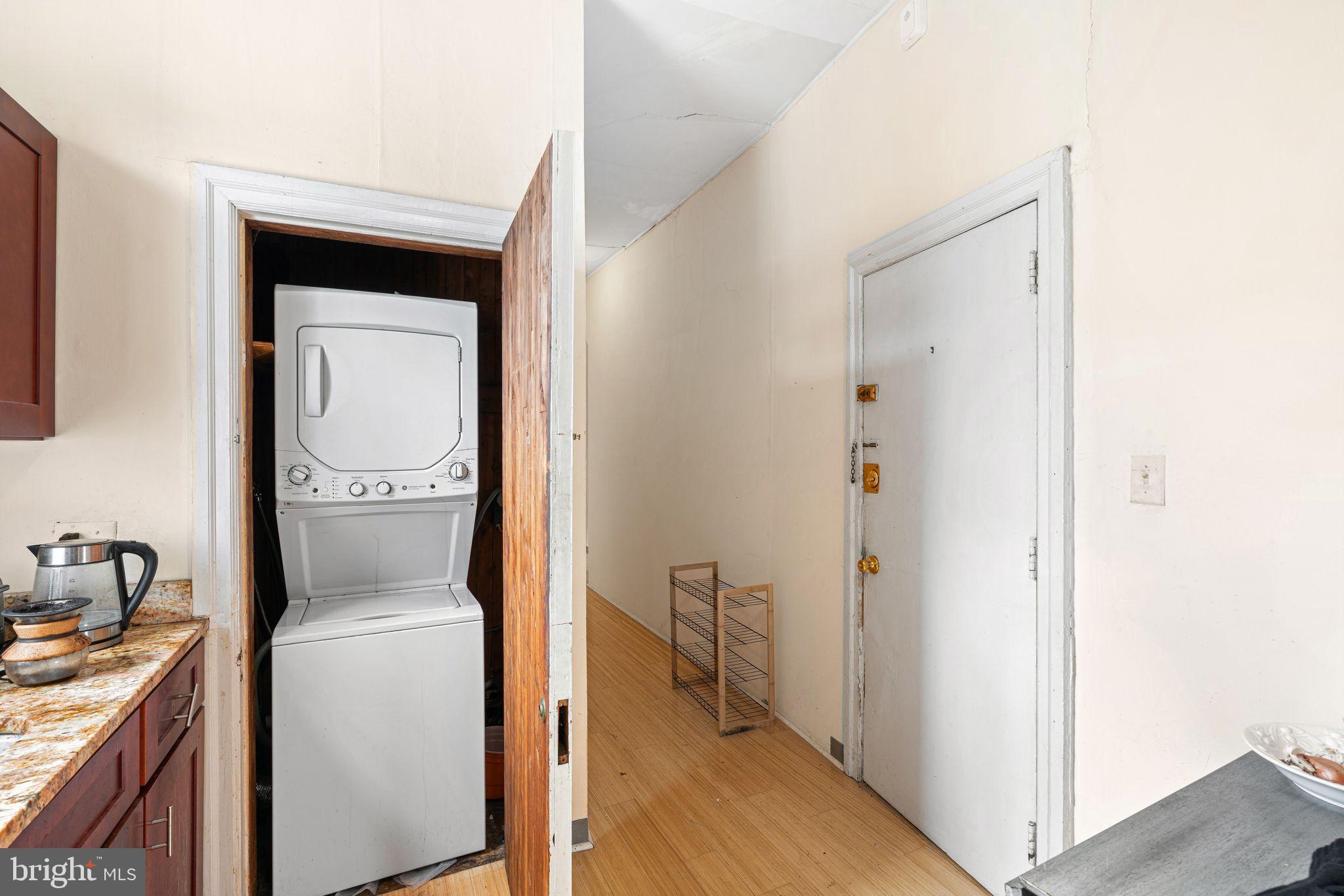 MANAYUNK - Commercial Sale