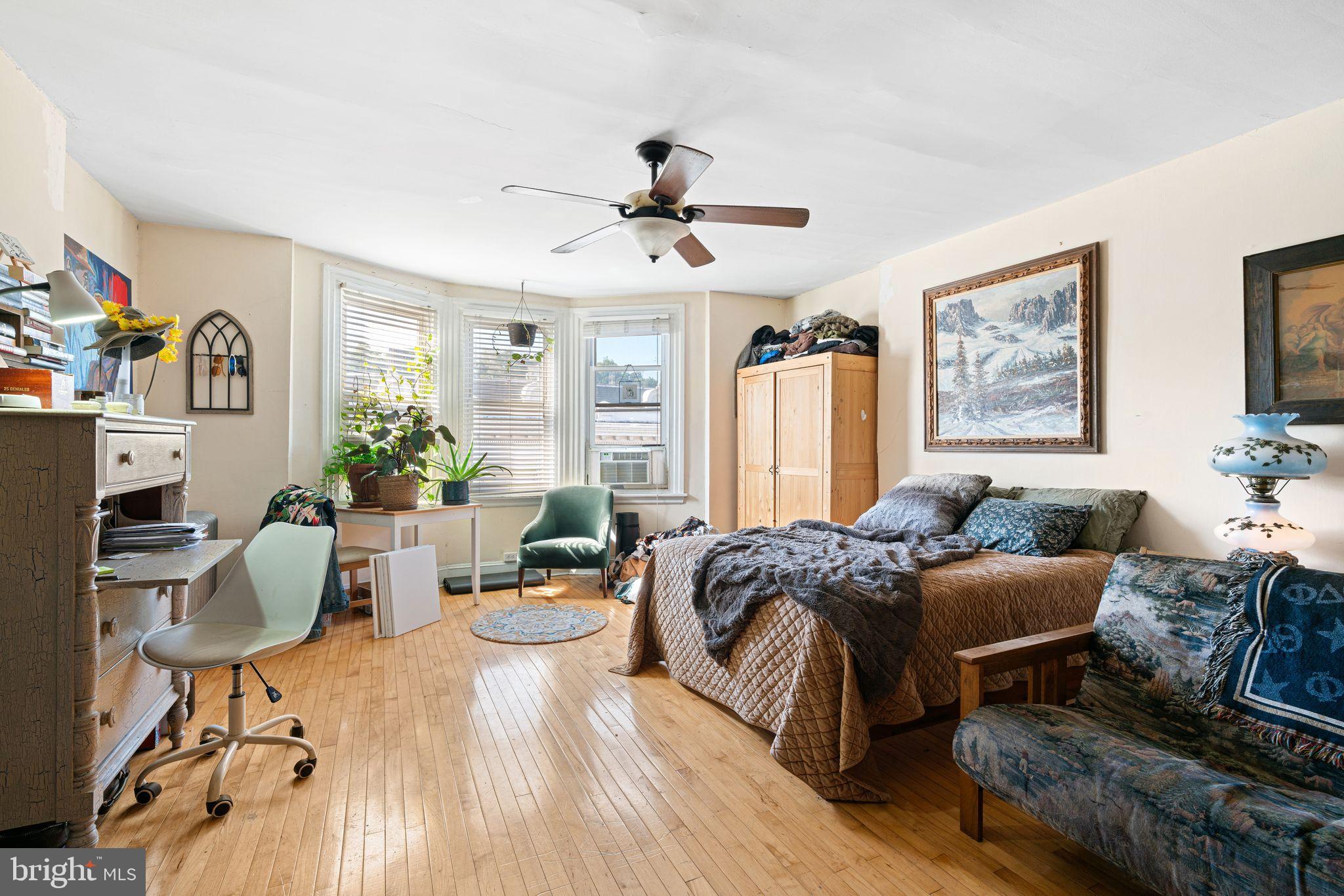 MANAYUNK - Commercial Sale