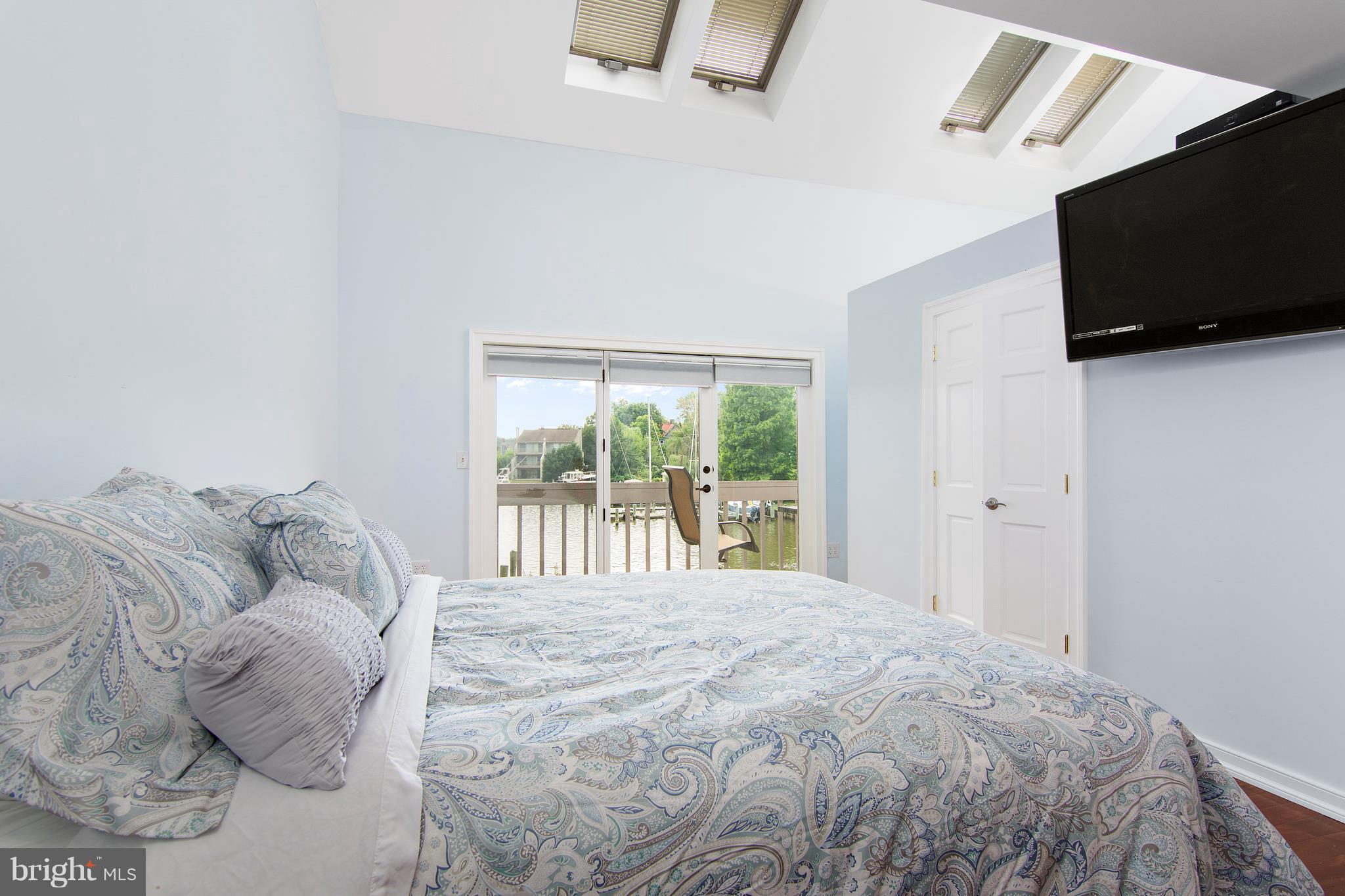 HISTORIC DISTRICT - Residential