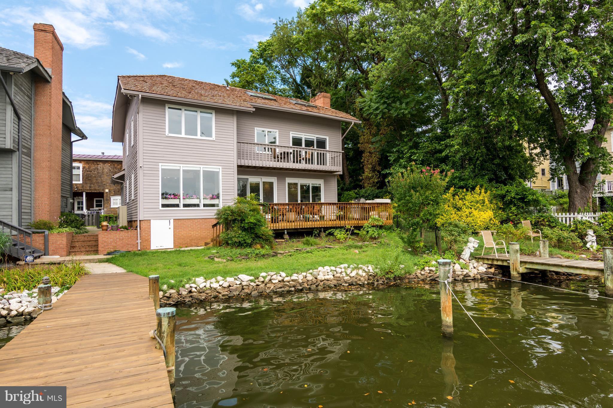 HISTORIC DISTRICT - Residential