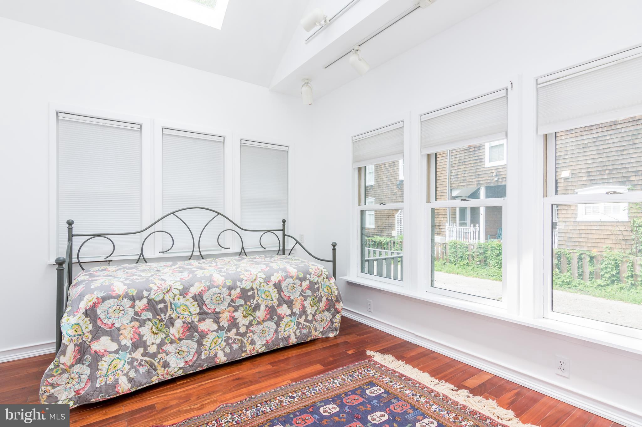 HISTORIC DISTRICT - Residential