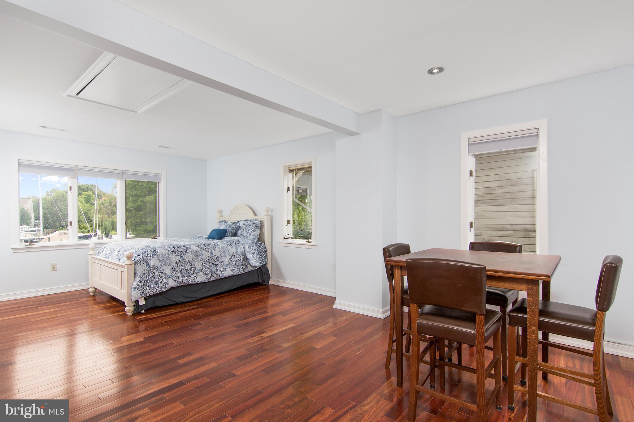 HISTORIC DISTRICT - Residential