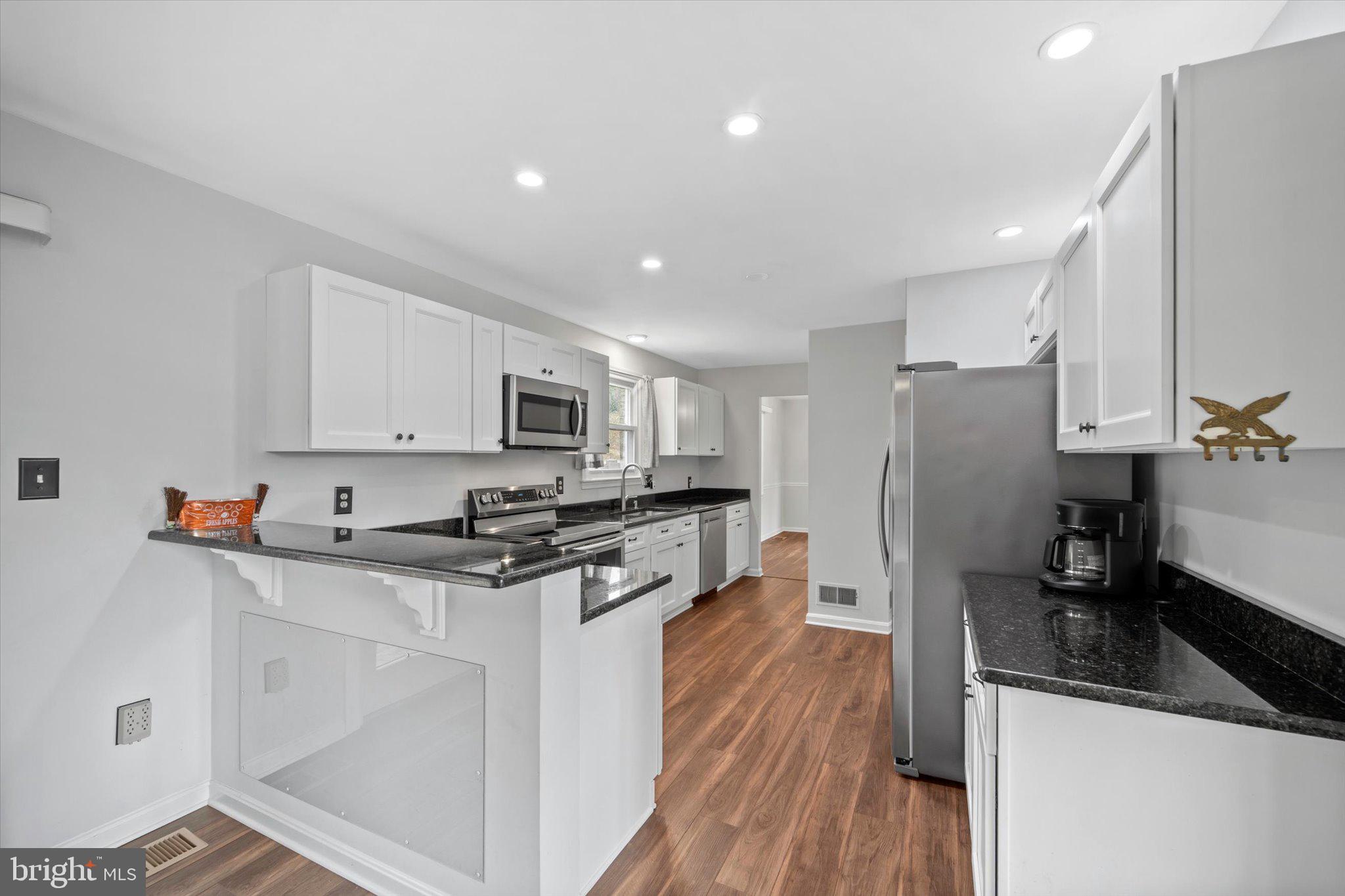 ORANGE HUNT ESTATES - Residential