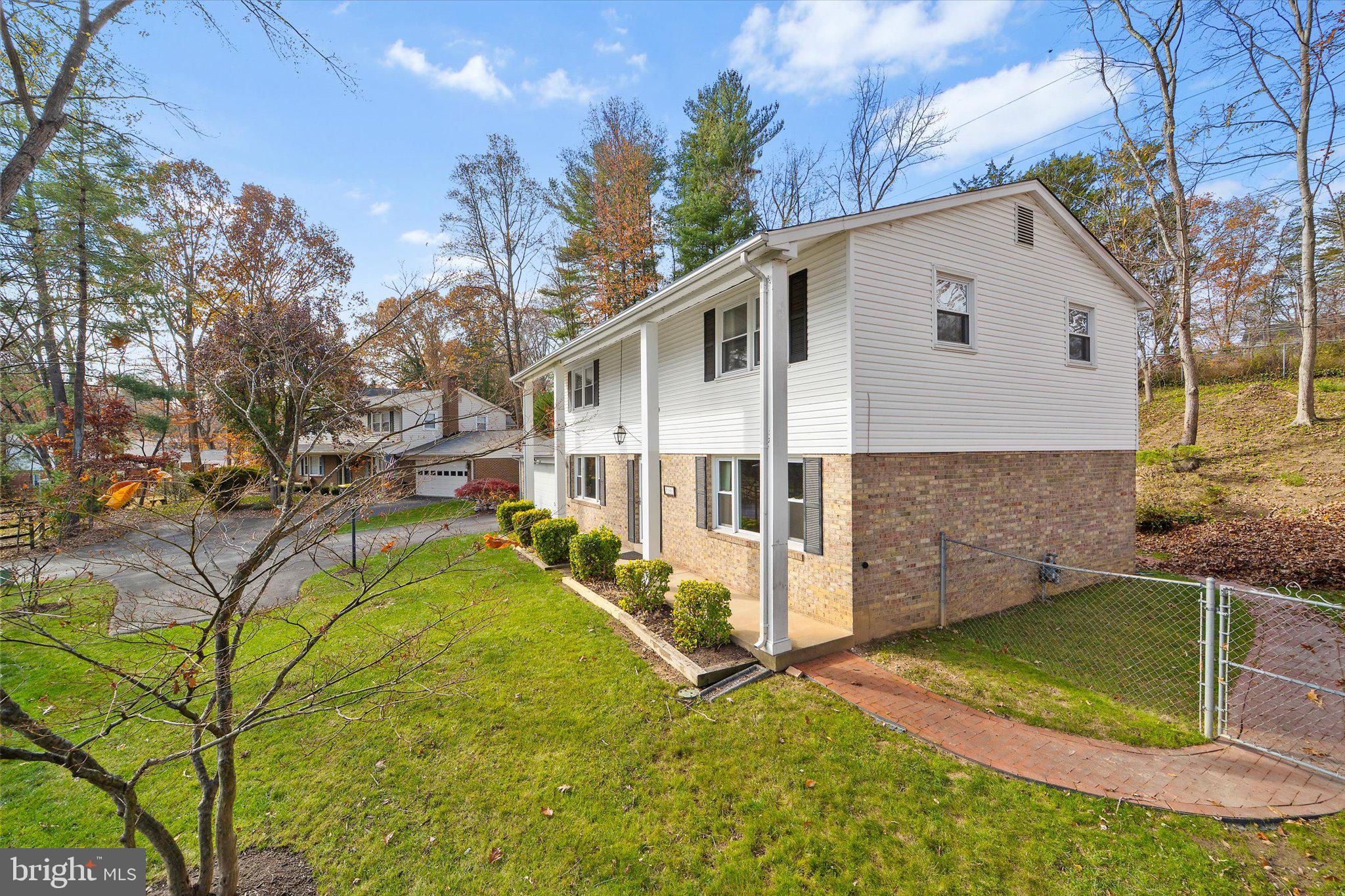 7101 GAME LORD DRIVE