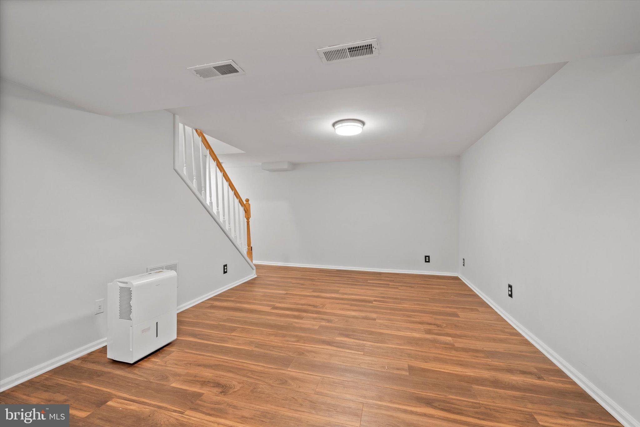 ORANGE HUNT ESTATES - Residential