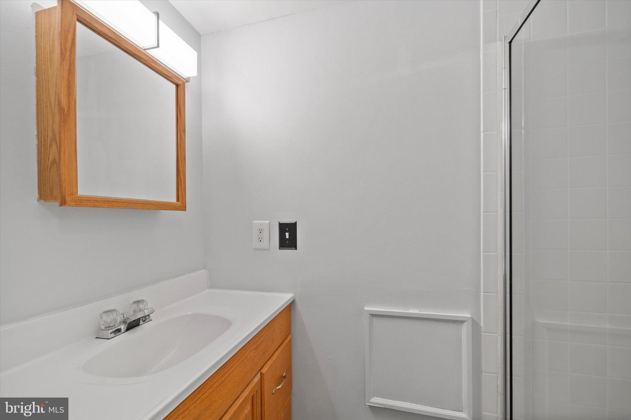 ORANGE HUNT ESTATES - Residential