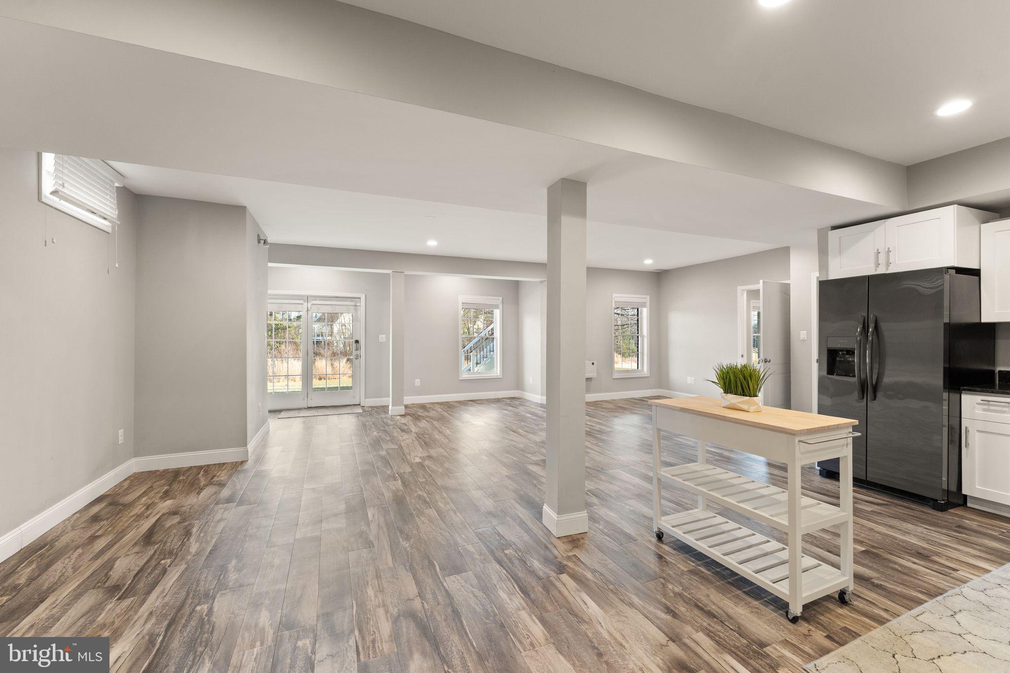 BELMONT COUNTRY CLUB - Residential