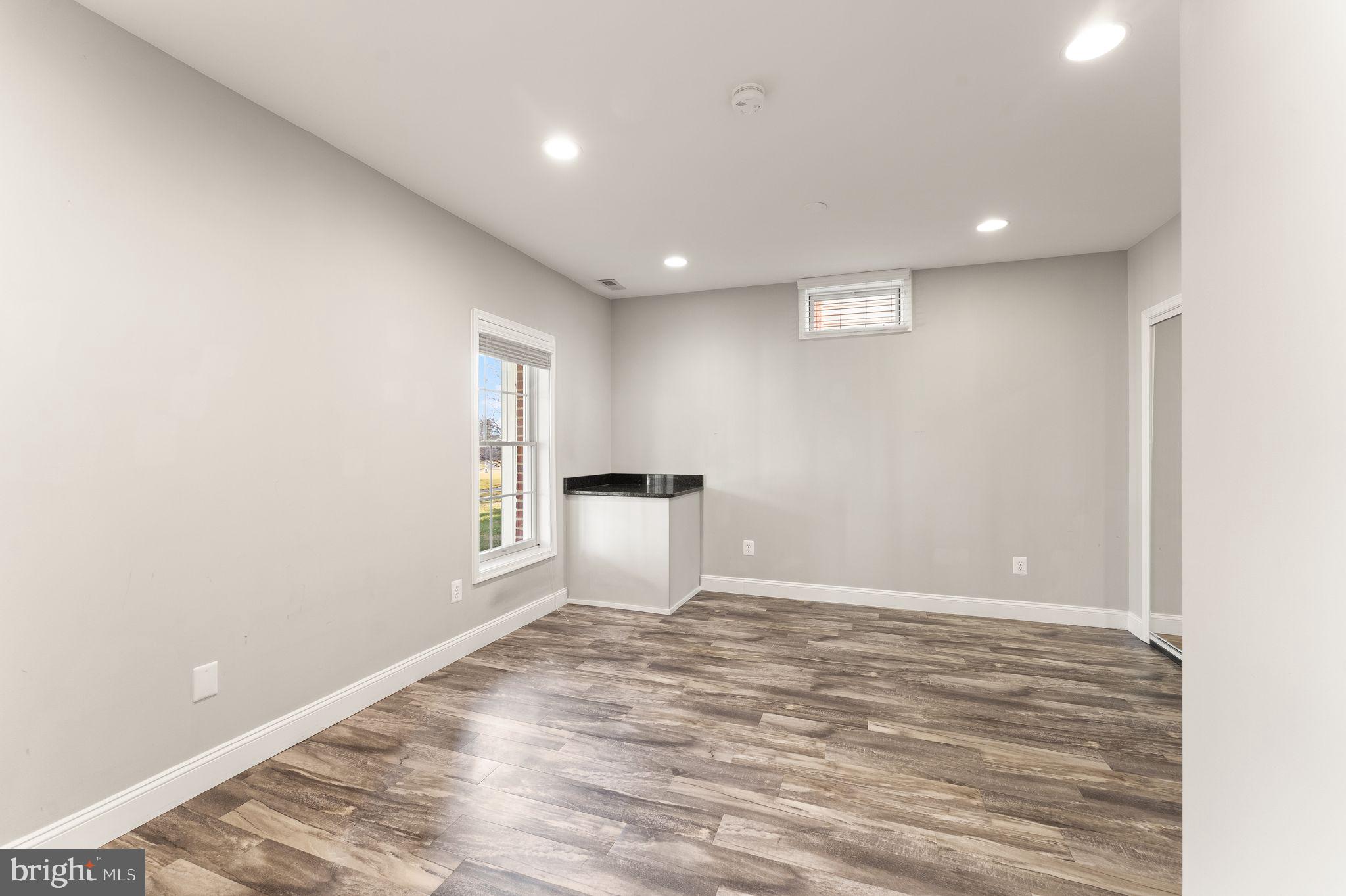 BELMONT COUNTRY CLUB - Residential