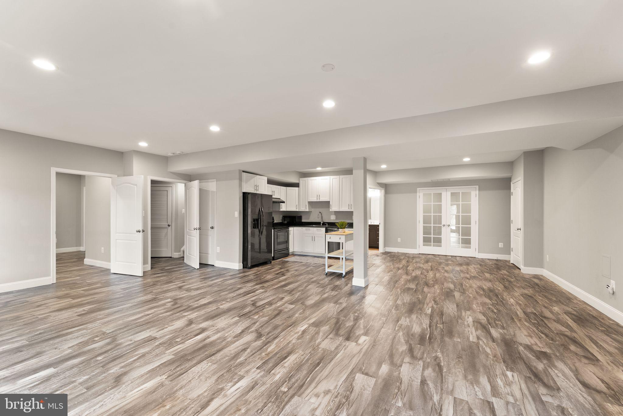 BELMONT COUNTRY CLUB - Residential