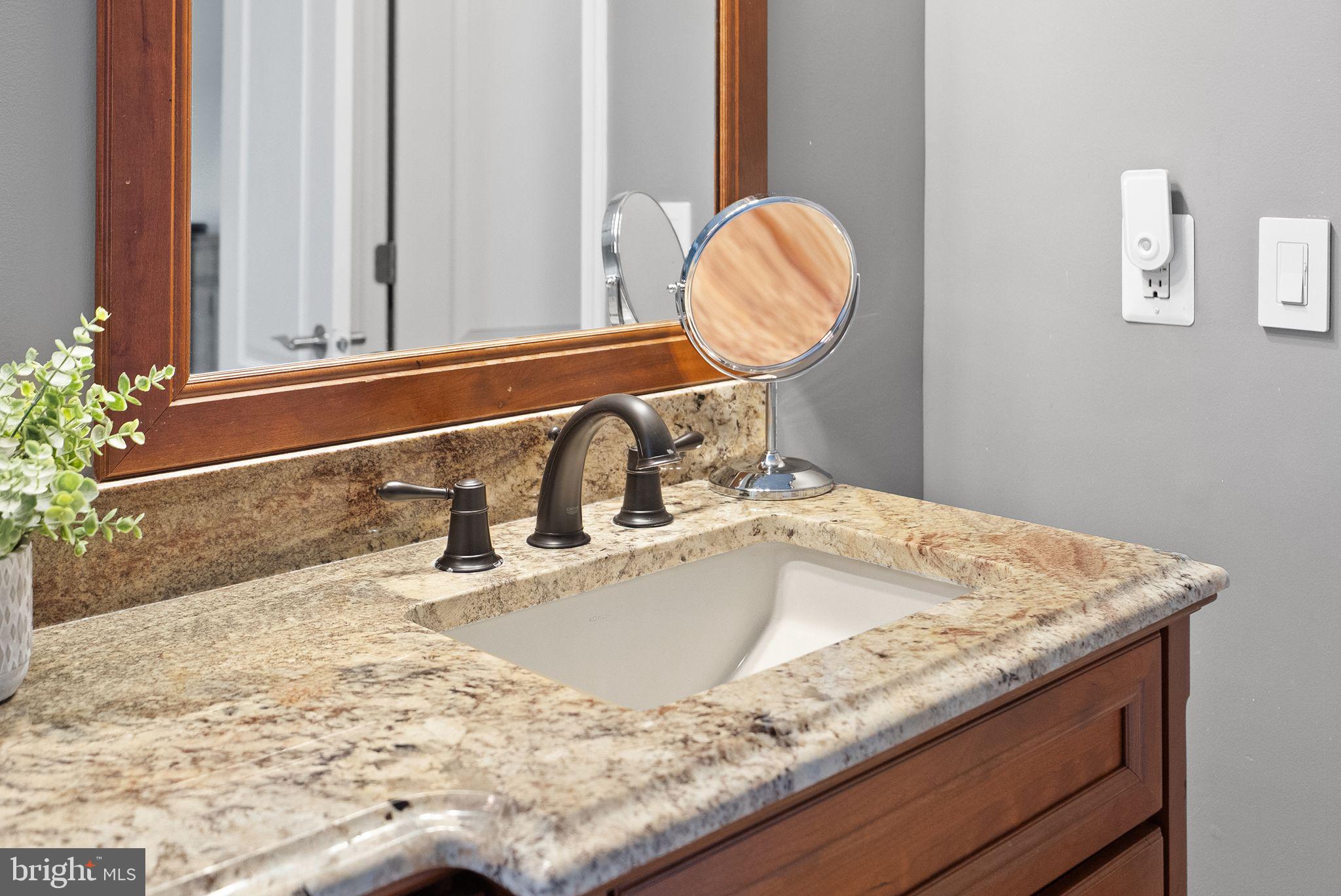 BELMONT COUNTRY CLUB - Residential