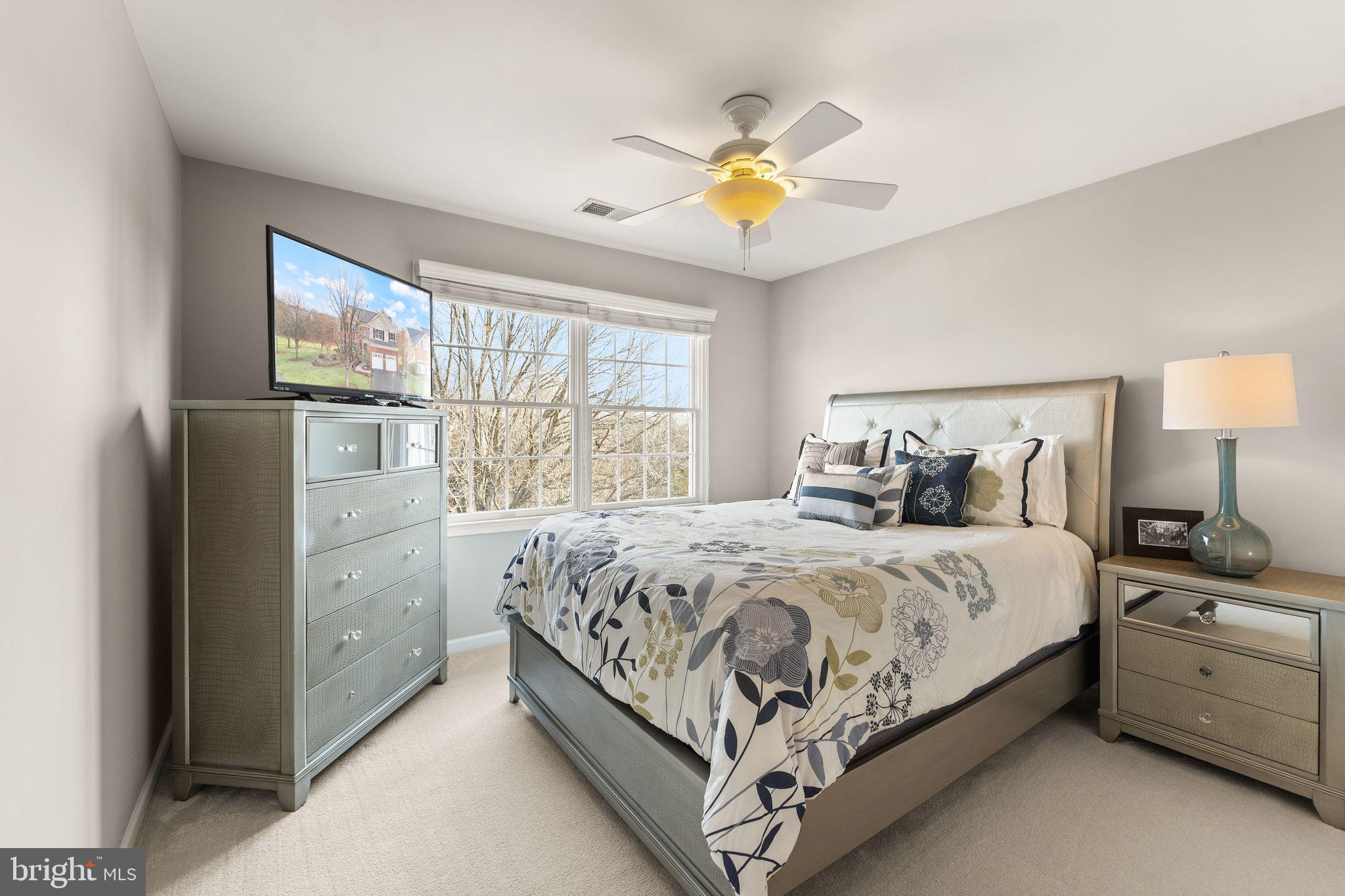 BELMONT COUNTRY CLUB - Residential