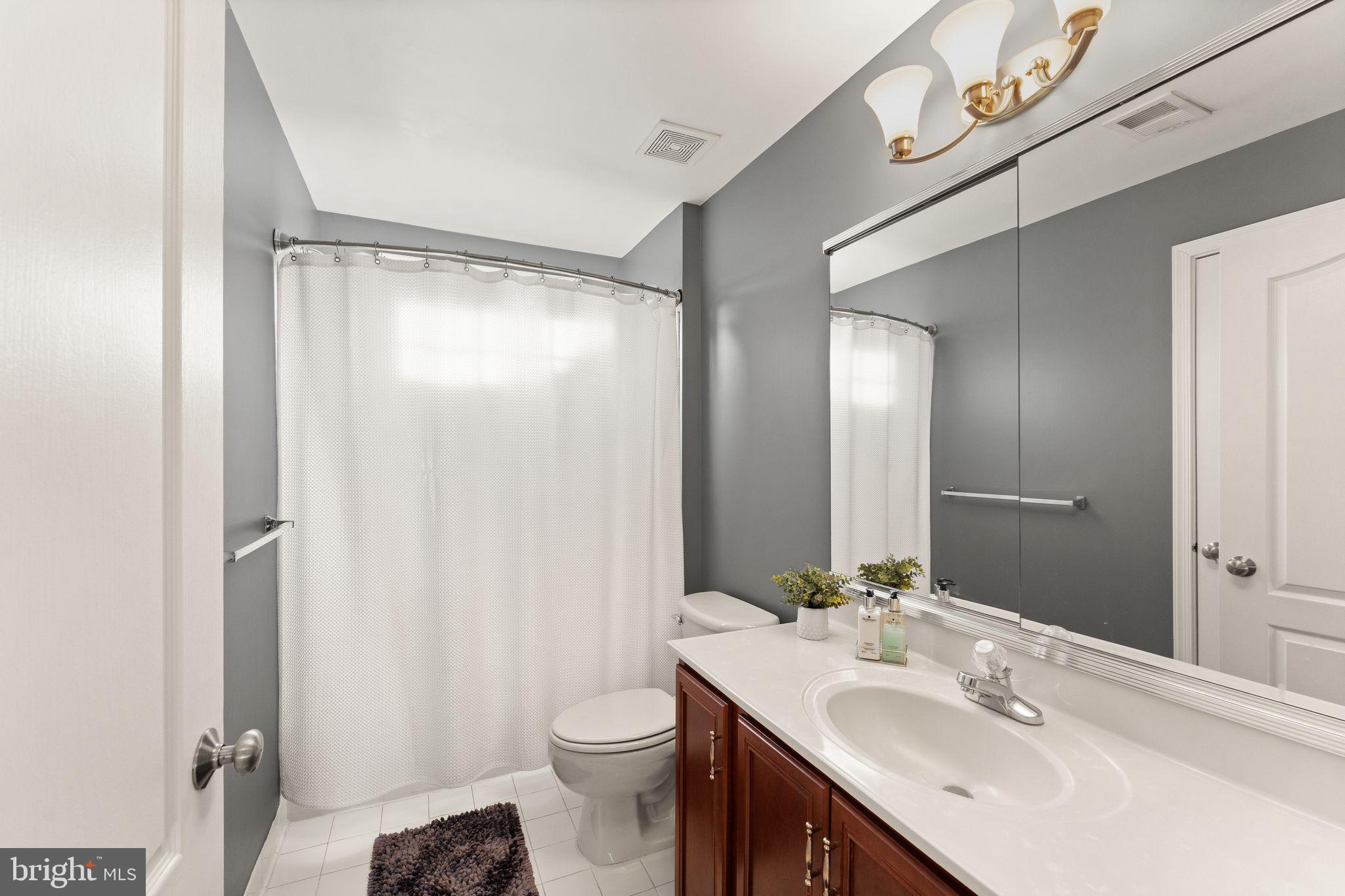 BELMONT COUNTRY CLUB - Residential