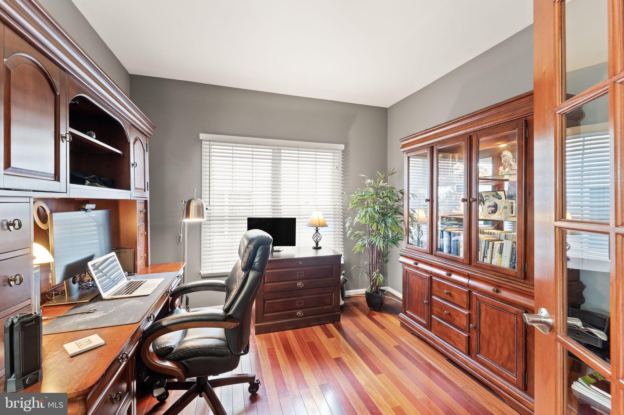 BELMONT COUNTRY CLUB - Residential