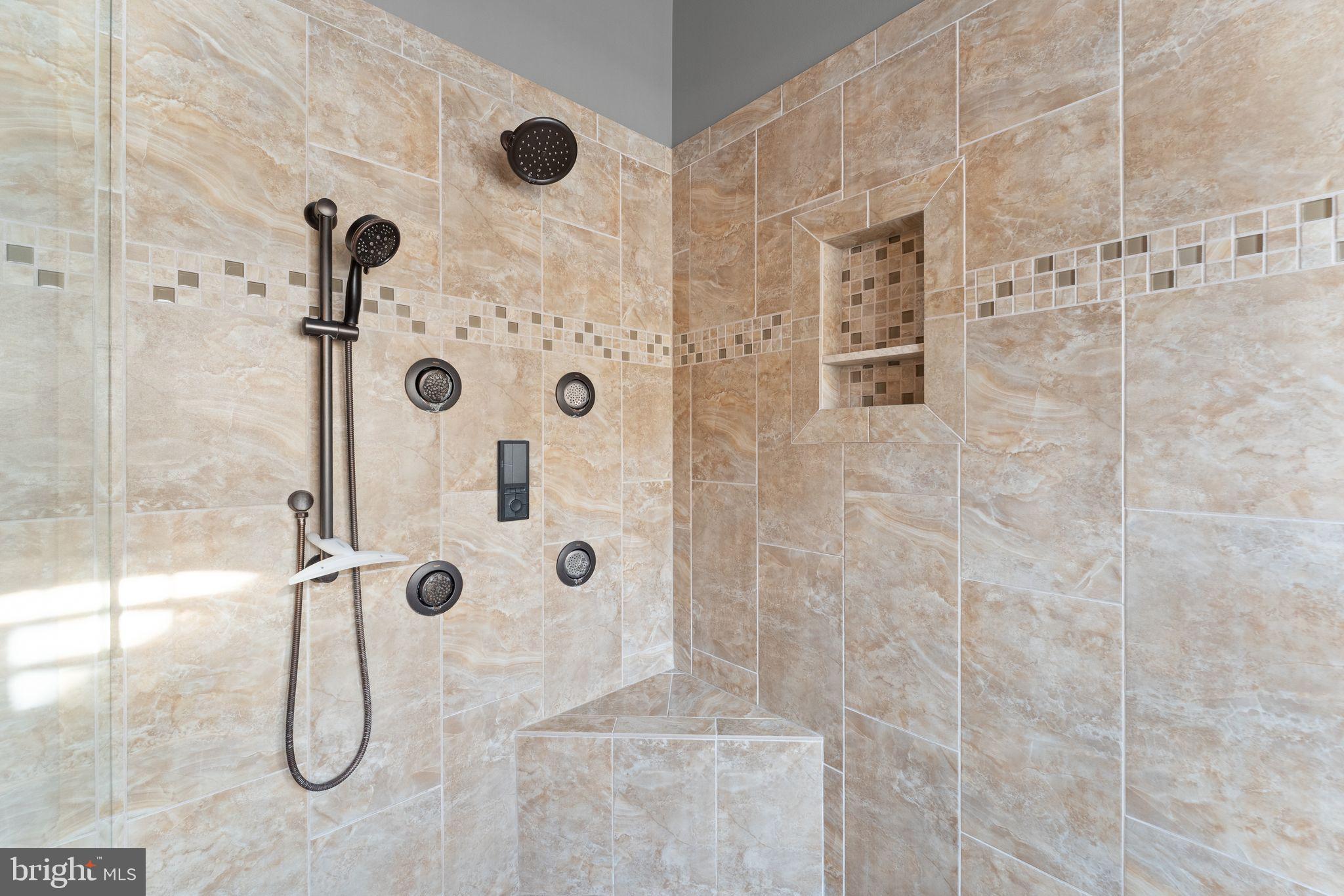 BELMONT COUNTRY CLUB - Residential