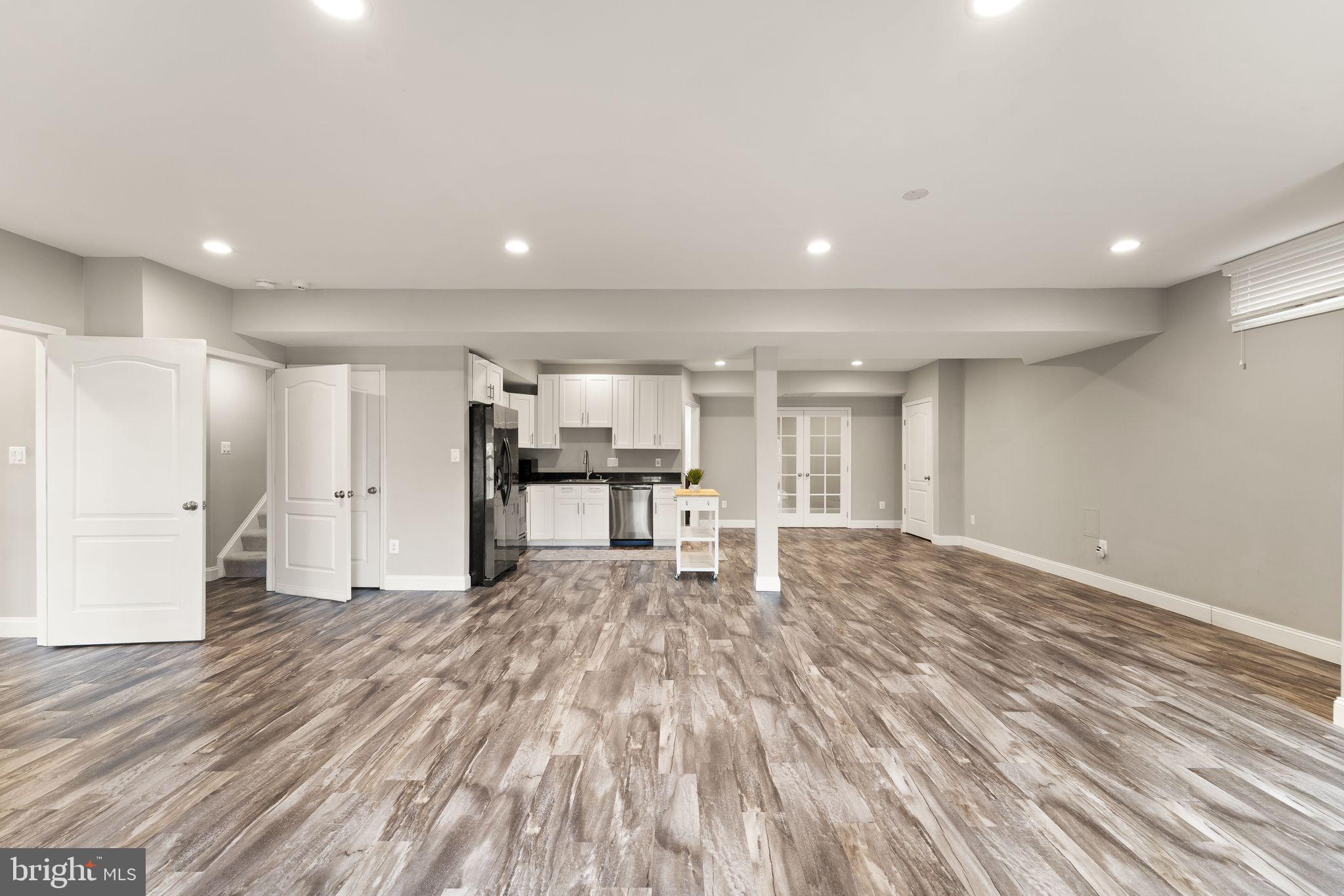 BELMONT COUNTRY CLUB - Residential