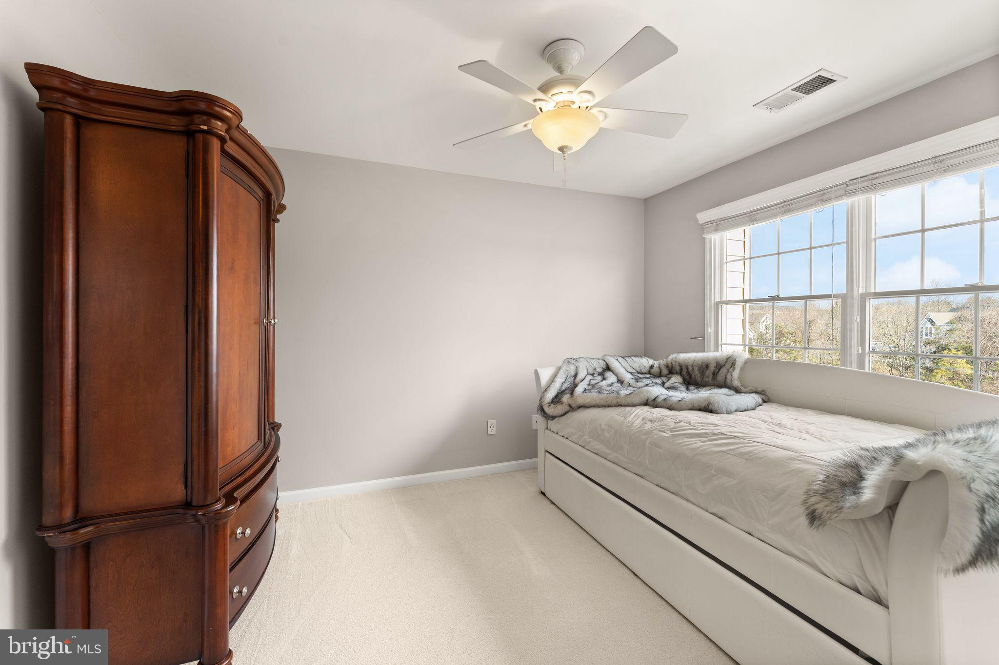 BELMONT COUNTRY CLUB - Residential