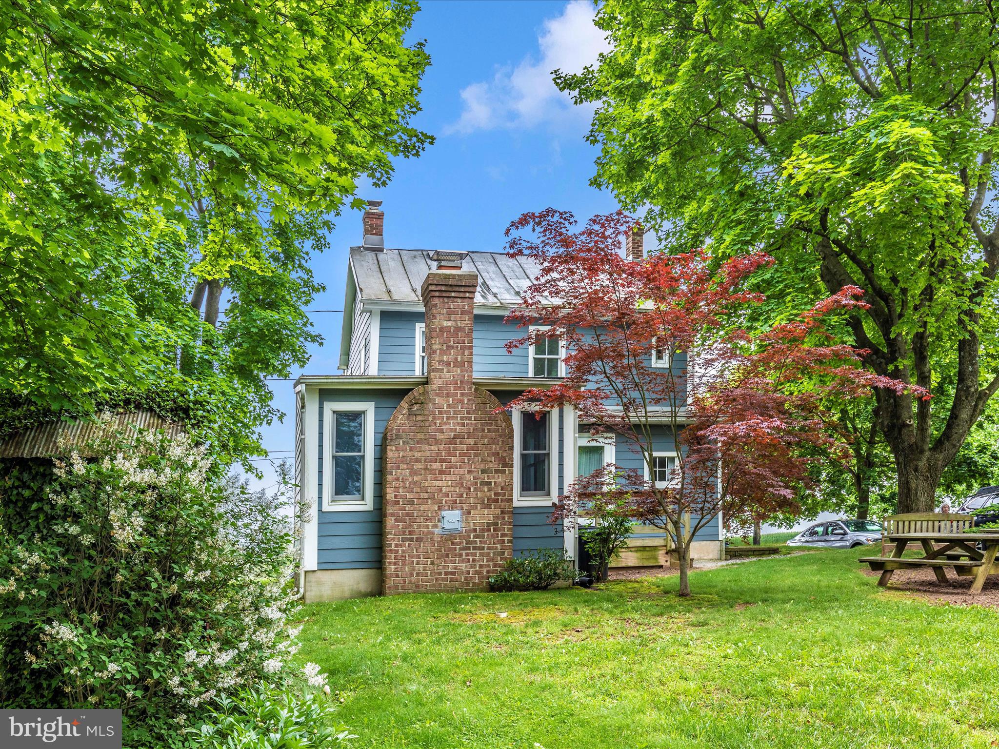 UNIONTOWN - Residential