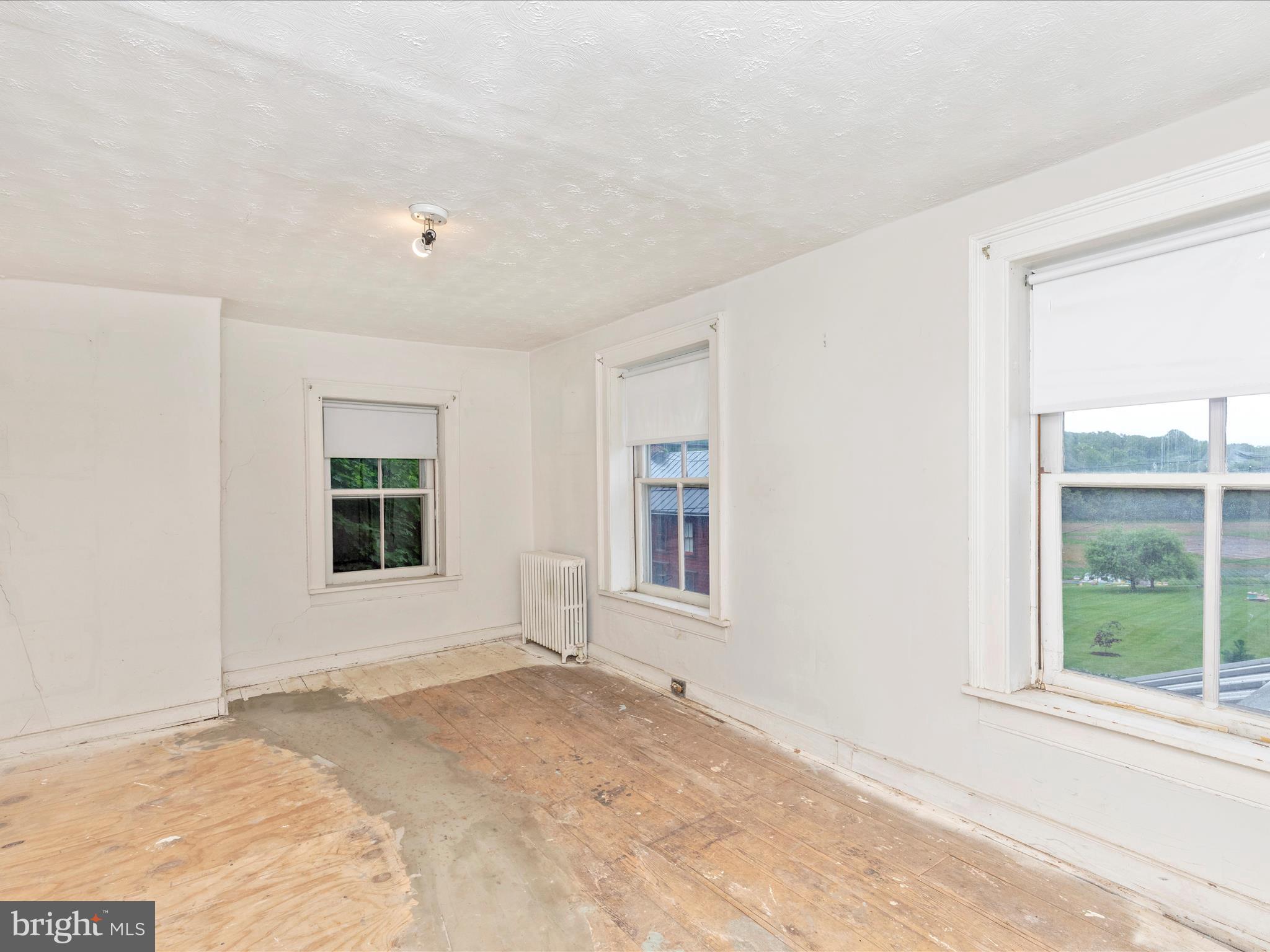 UNIONTOWN - Residential