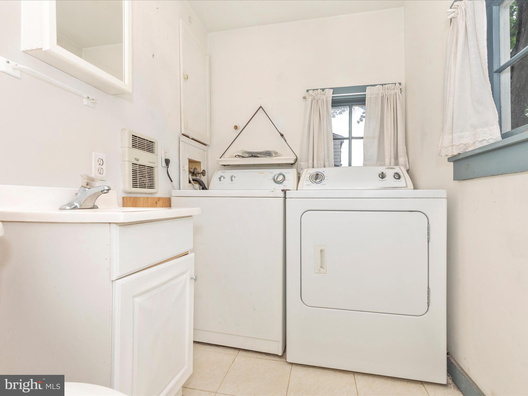 UNIONTOWN - Residential