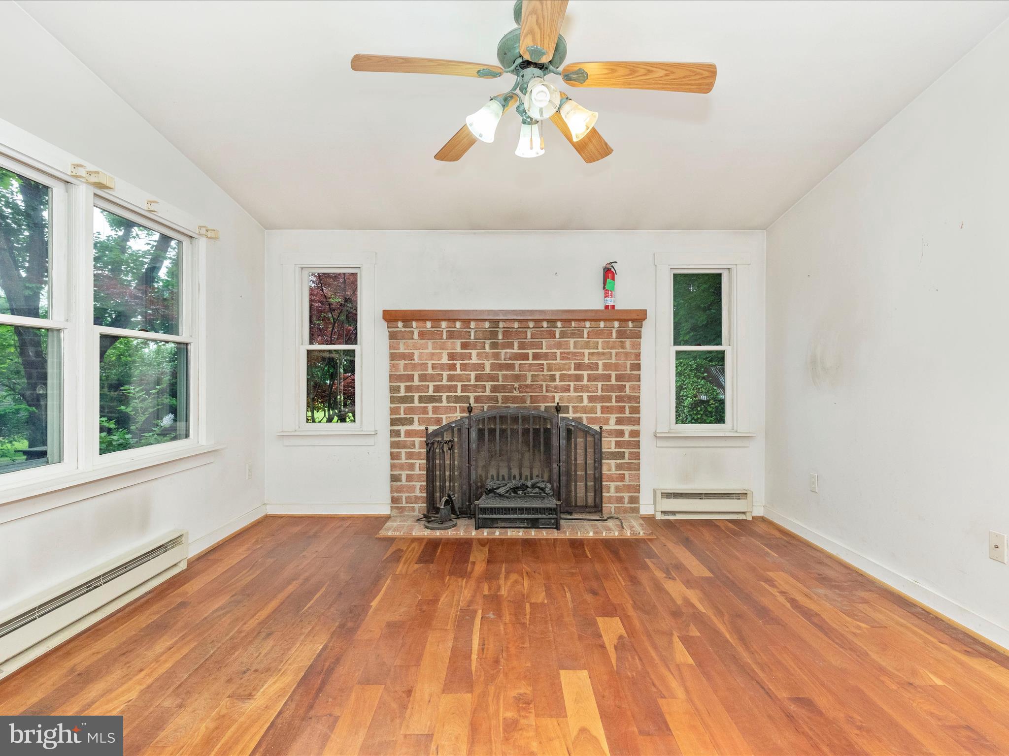 UNIONTOWN - Residential