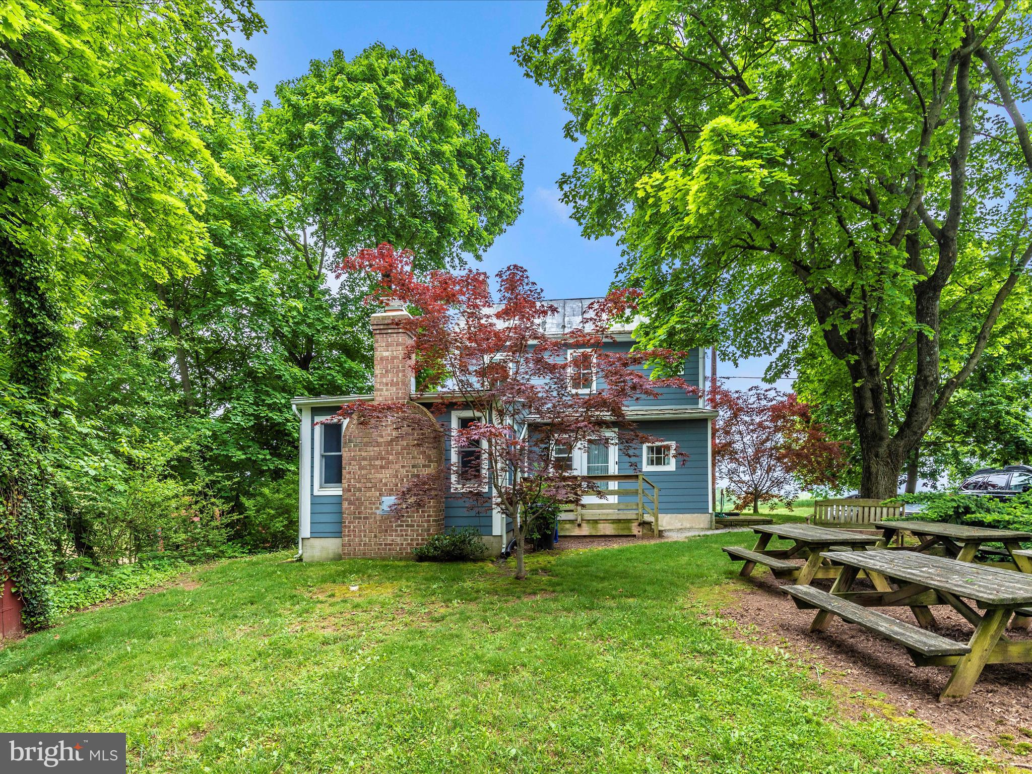 UNIONTOWN - Residential