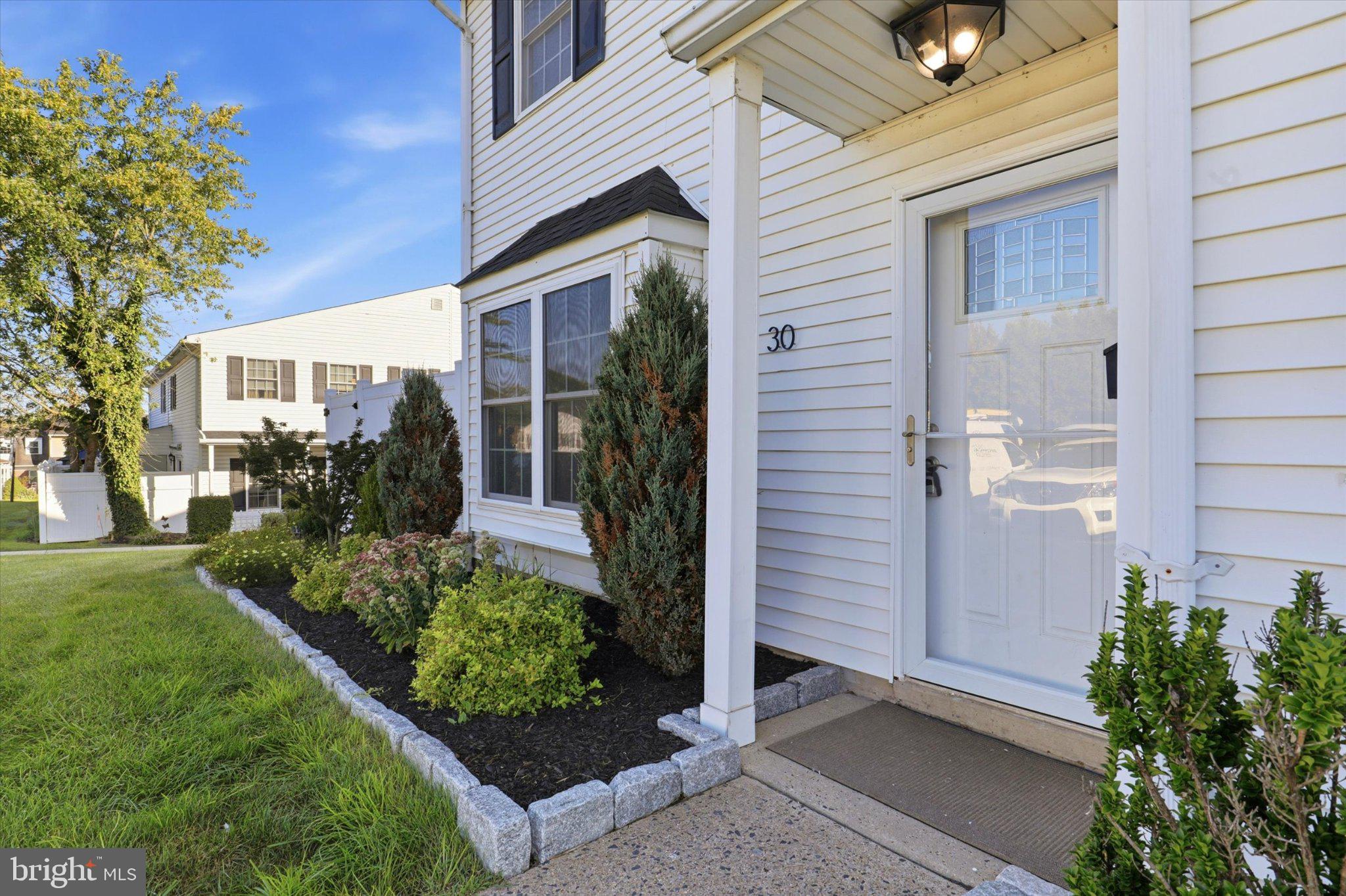 30 RELIANCE CT