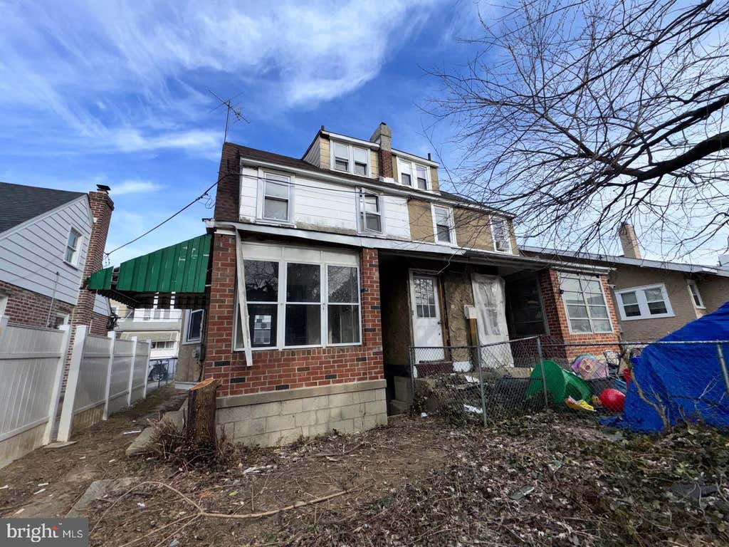 Photo of 52 W Berkley Avenue, CLIFTON HEIGHTS, PA 19018 (MLS # PADE2122616)