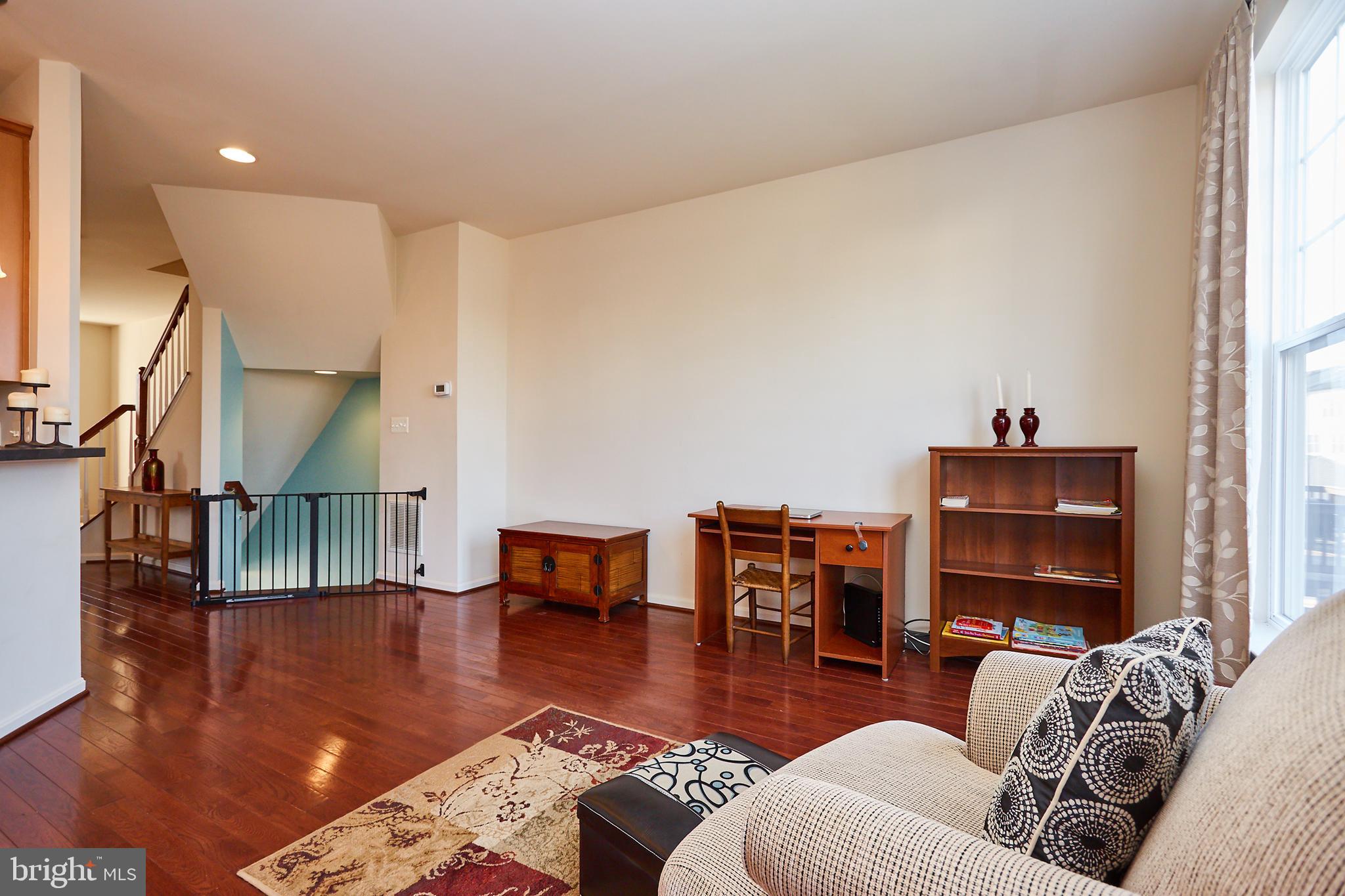 PEMBROOKE - Residential