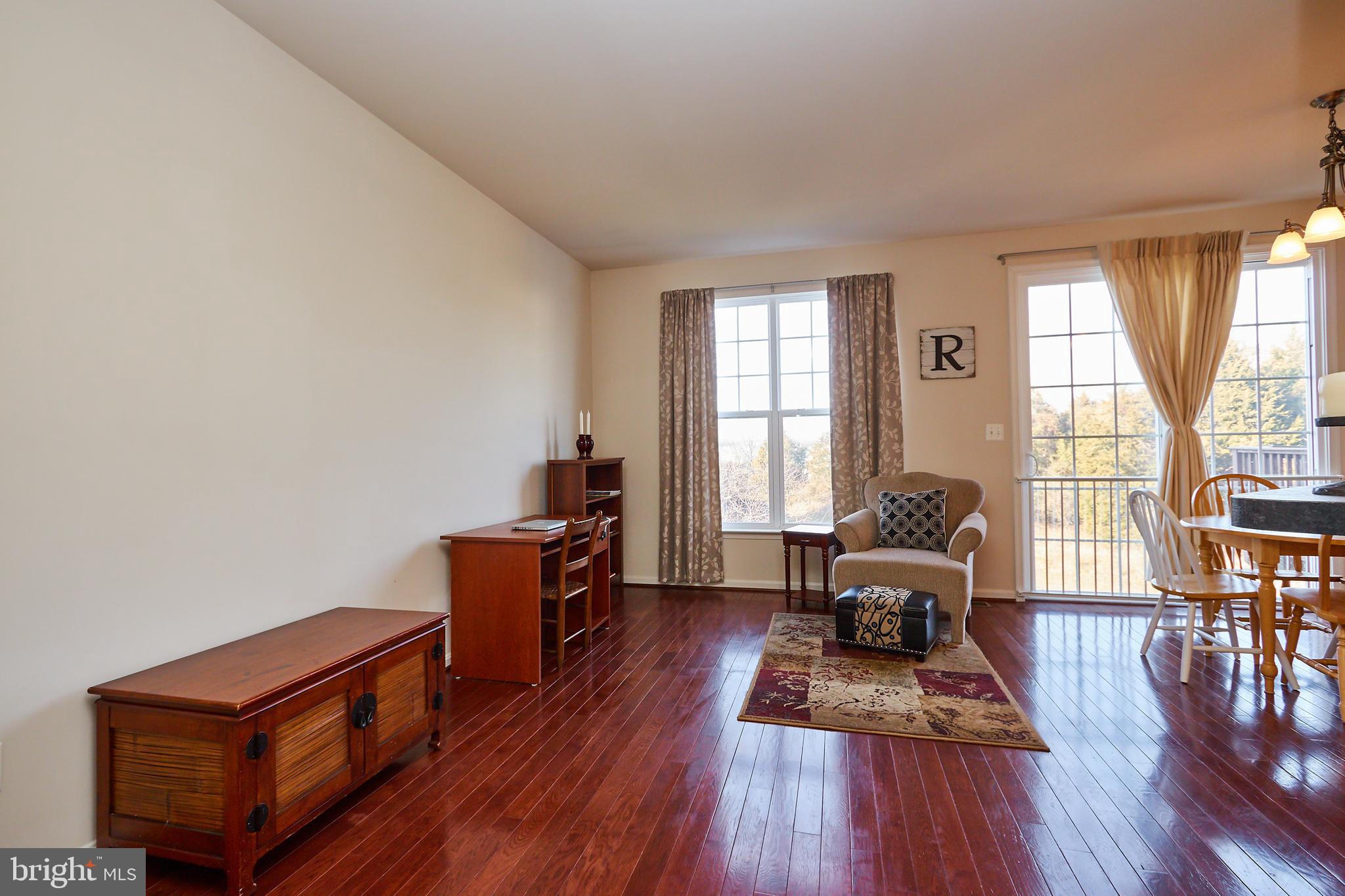 PEMBROOKE - Residential