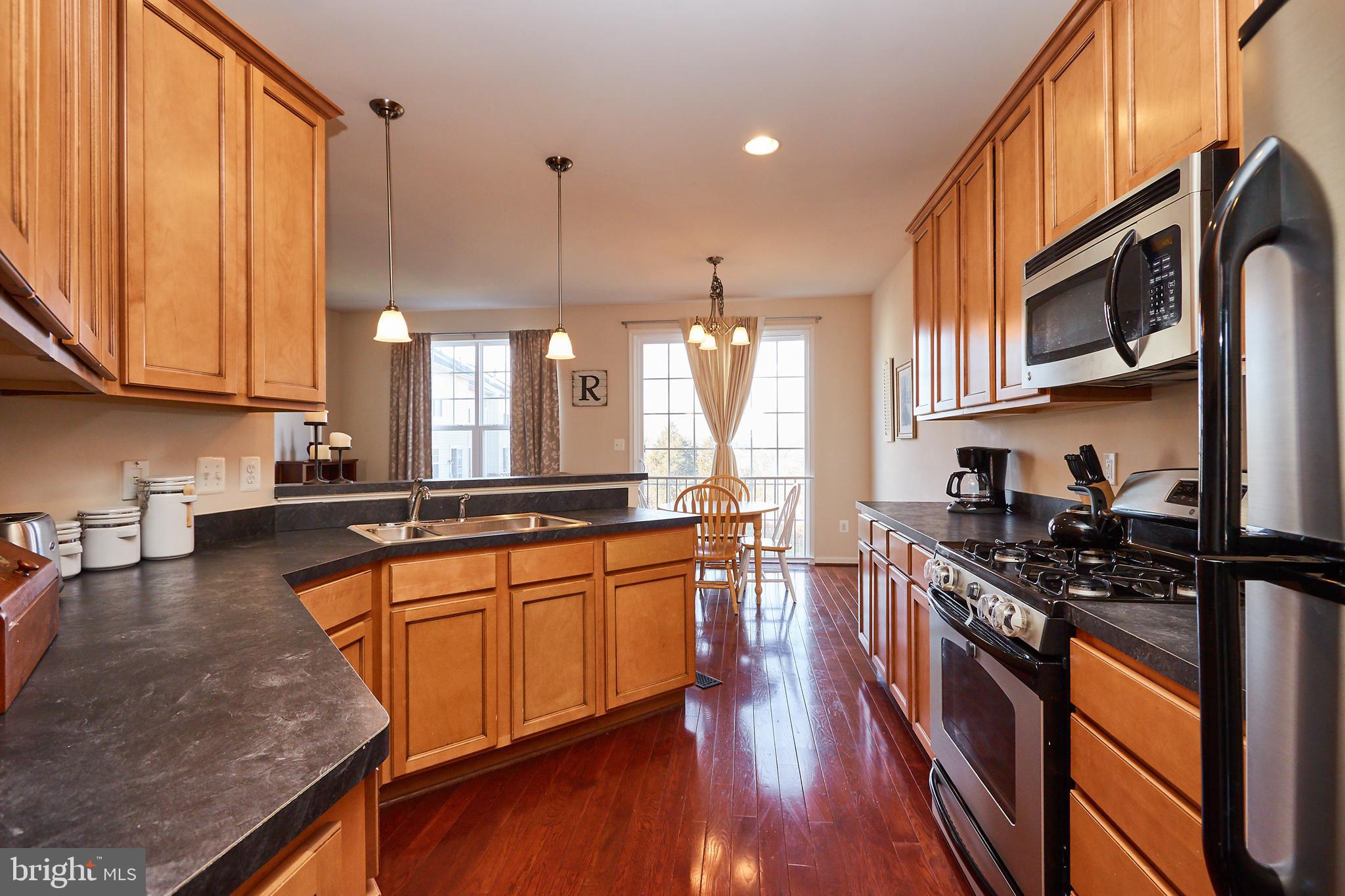 PEMBROOKE - Residential