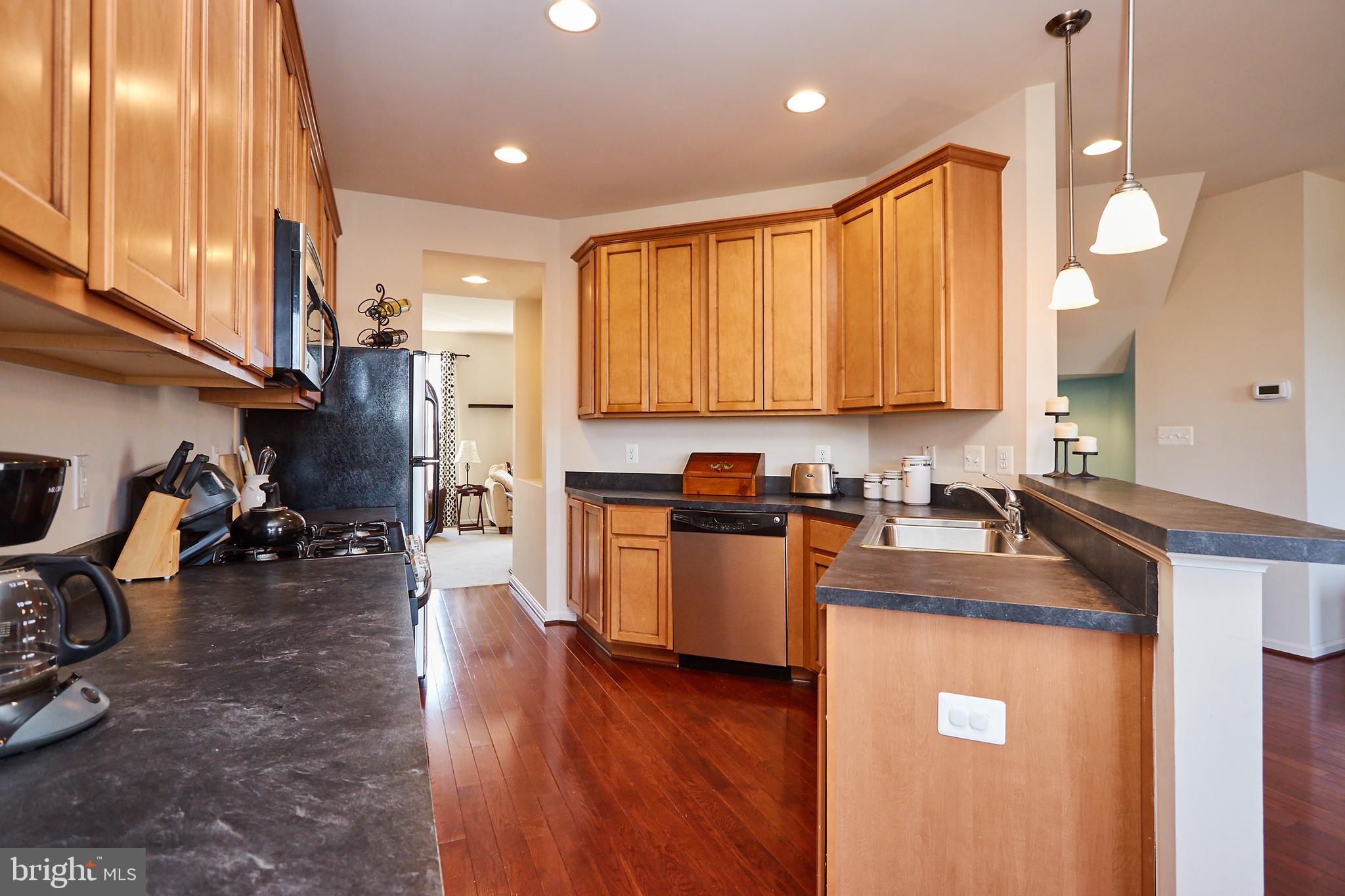 PEMBROOKE - Residential