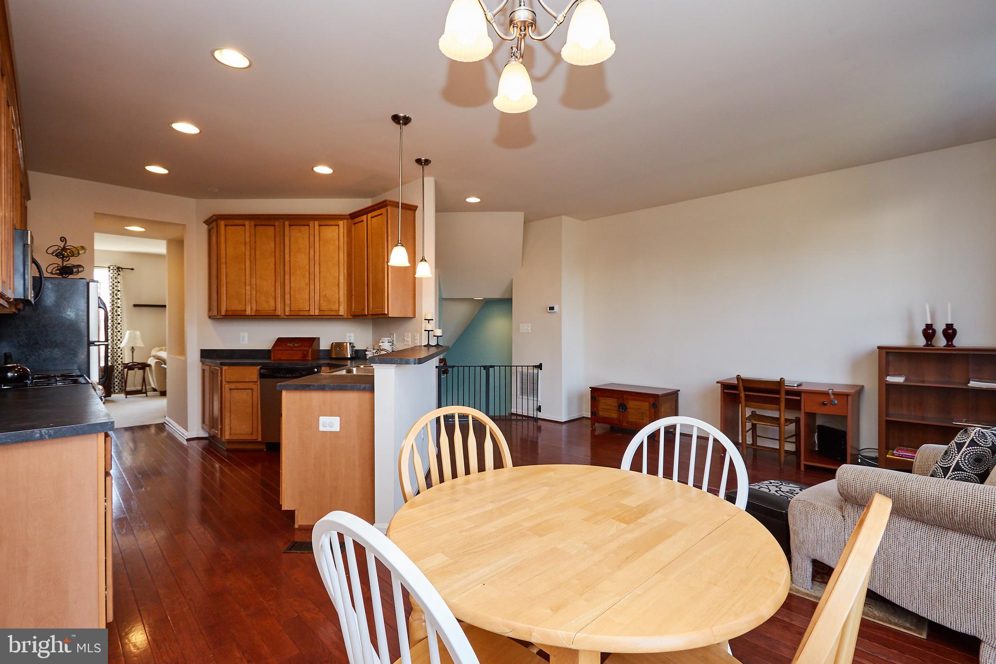 PEMBROOKE - Residential