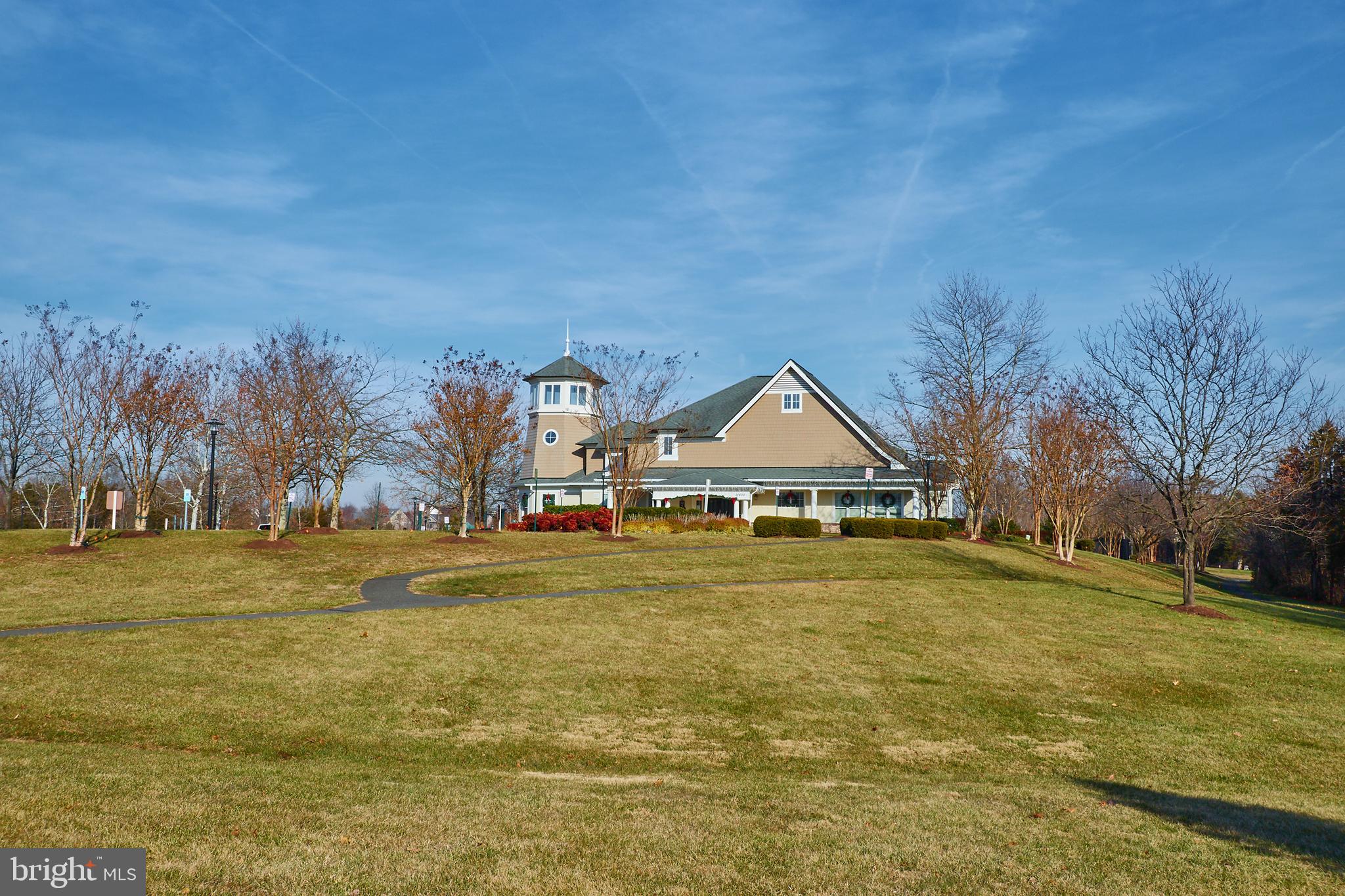 PEMBROOKE - Residential