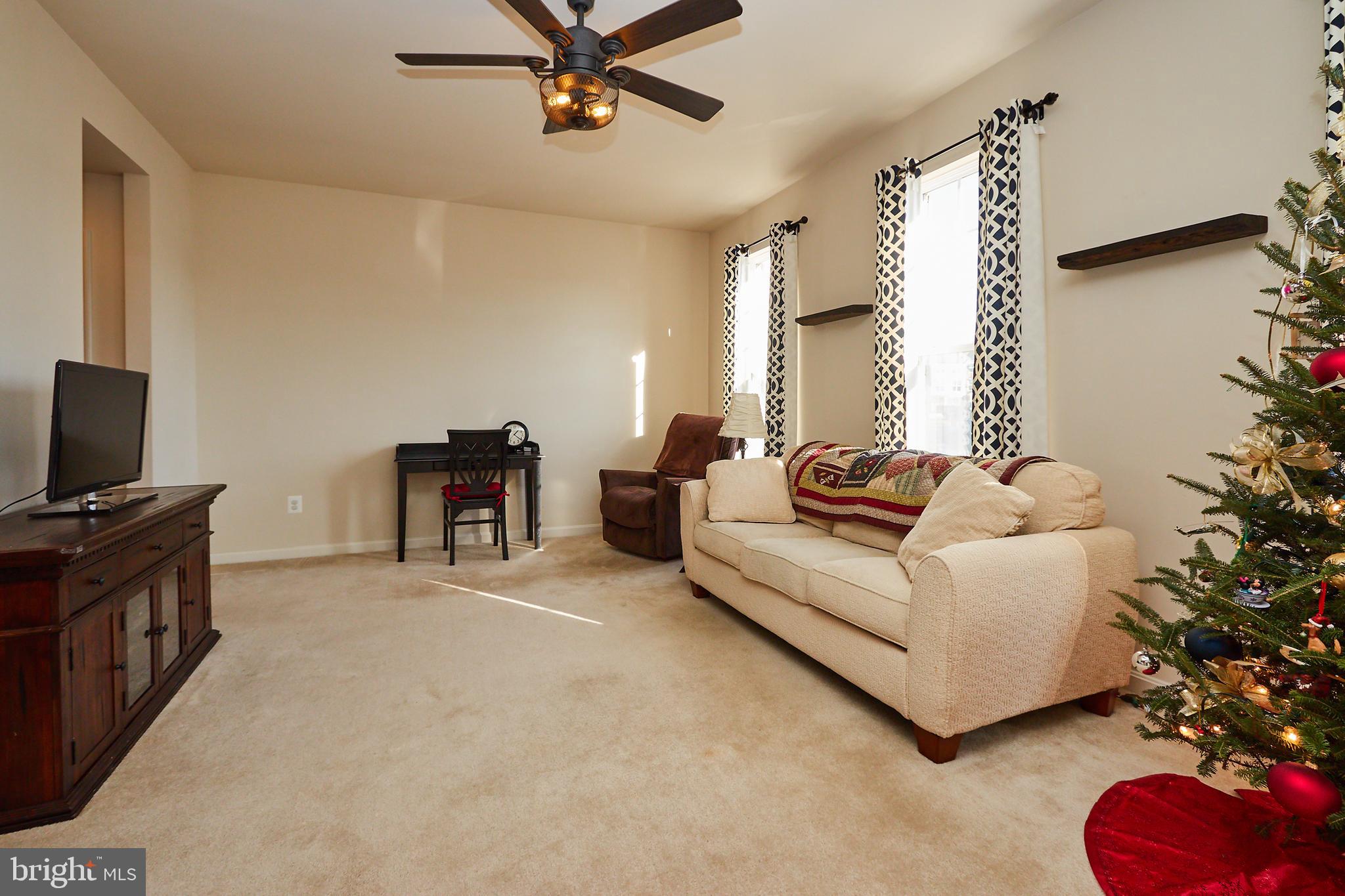 PEMBROOKE - Residential