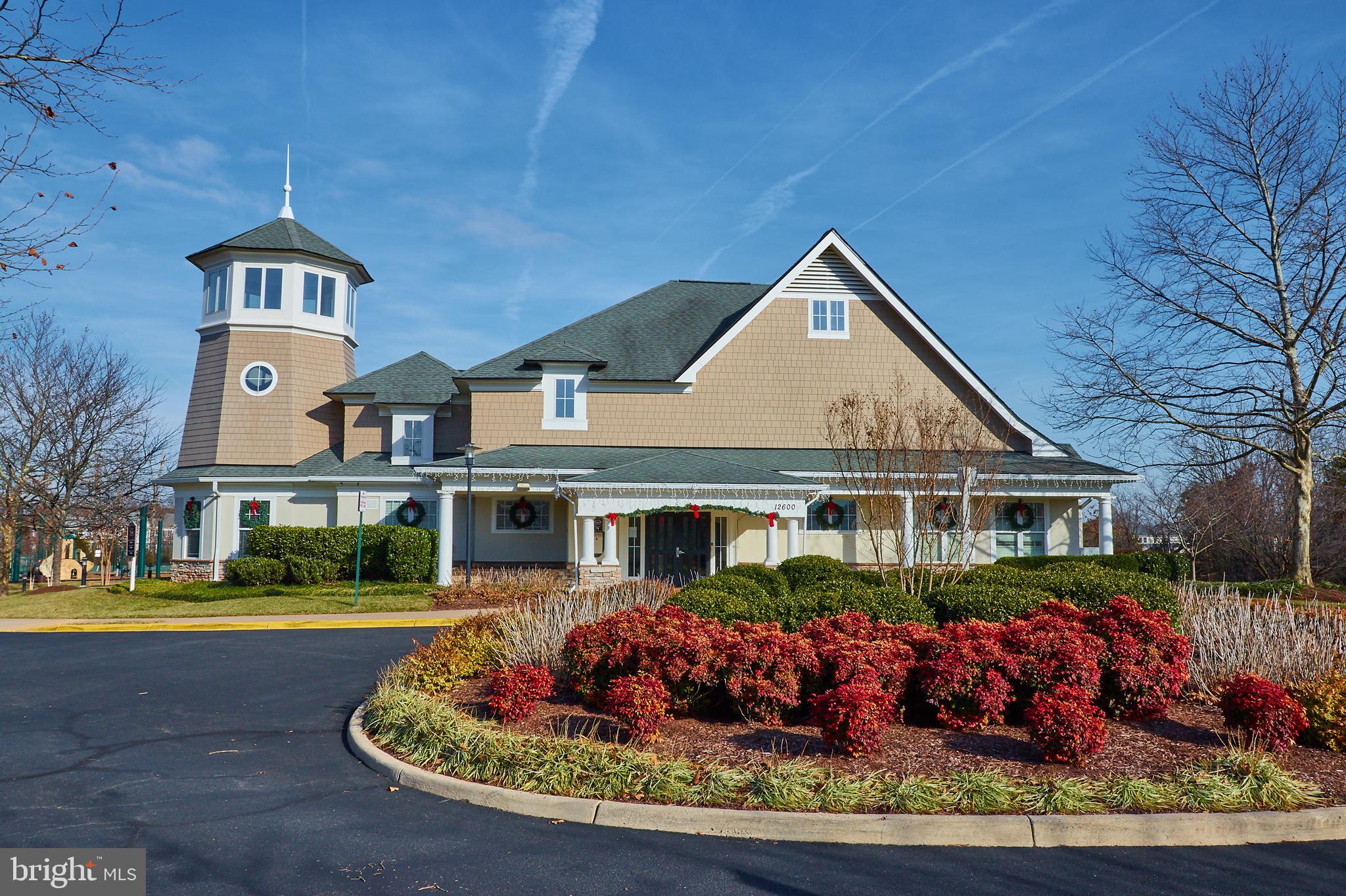 PEMBROOKE - Residential