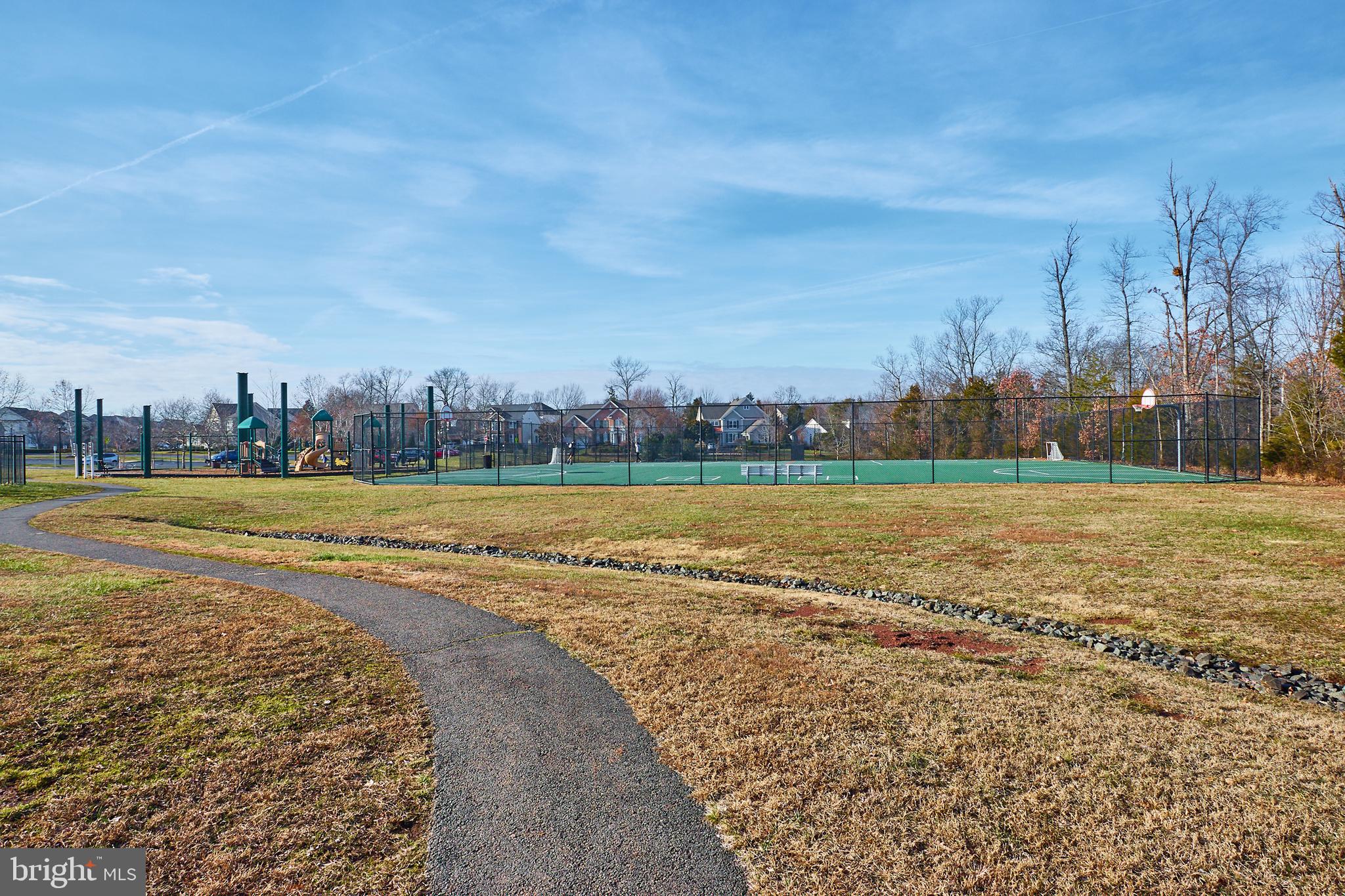 PEMBROOKE - Residential