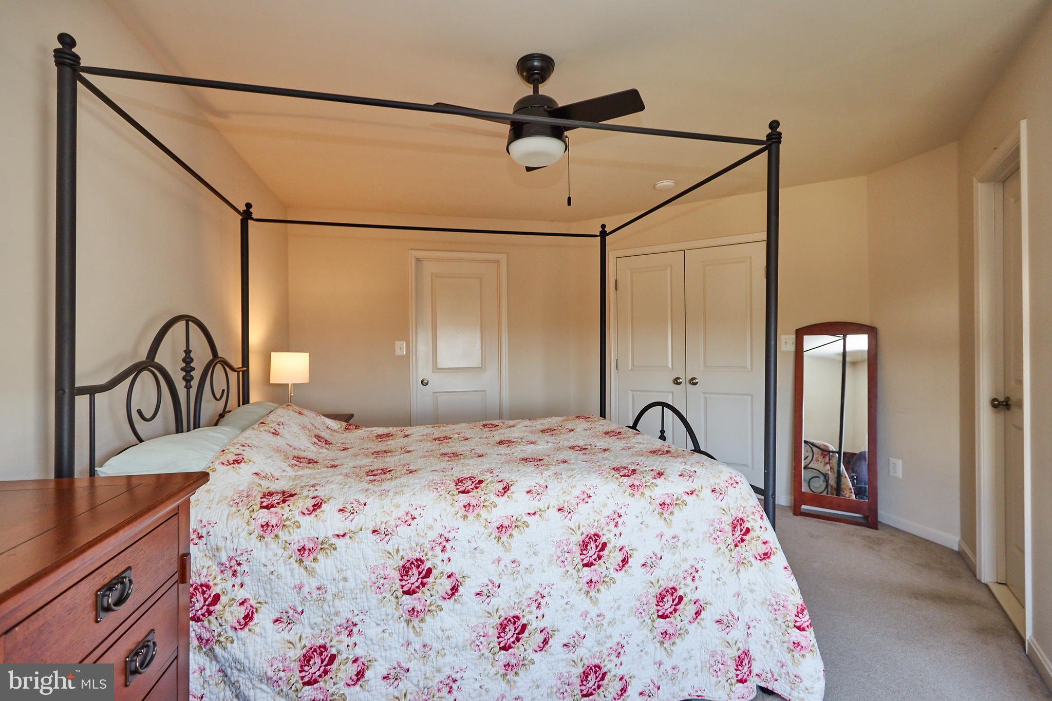 PEMBROOKE - Residential