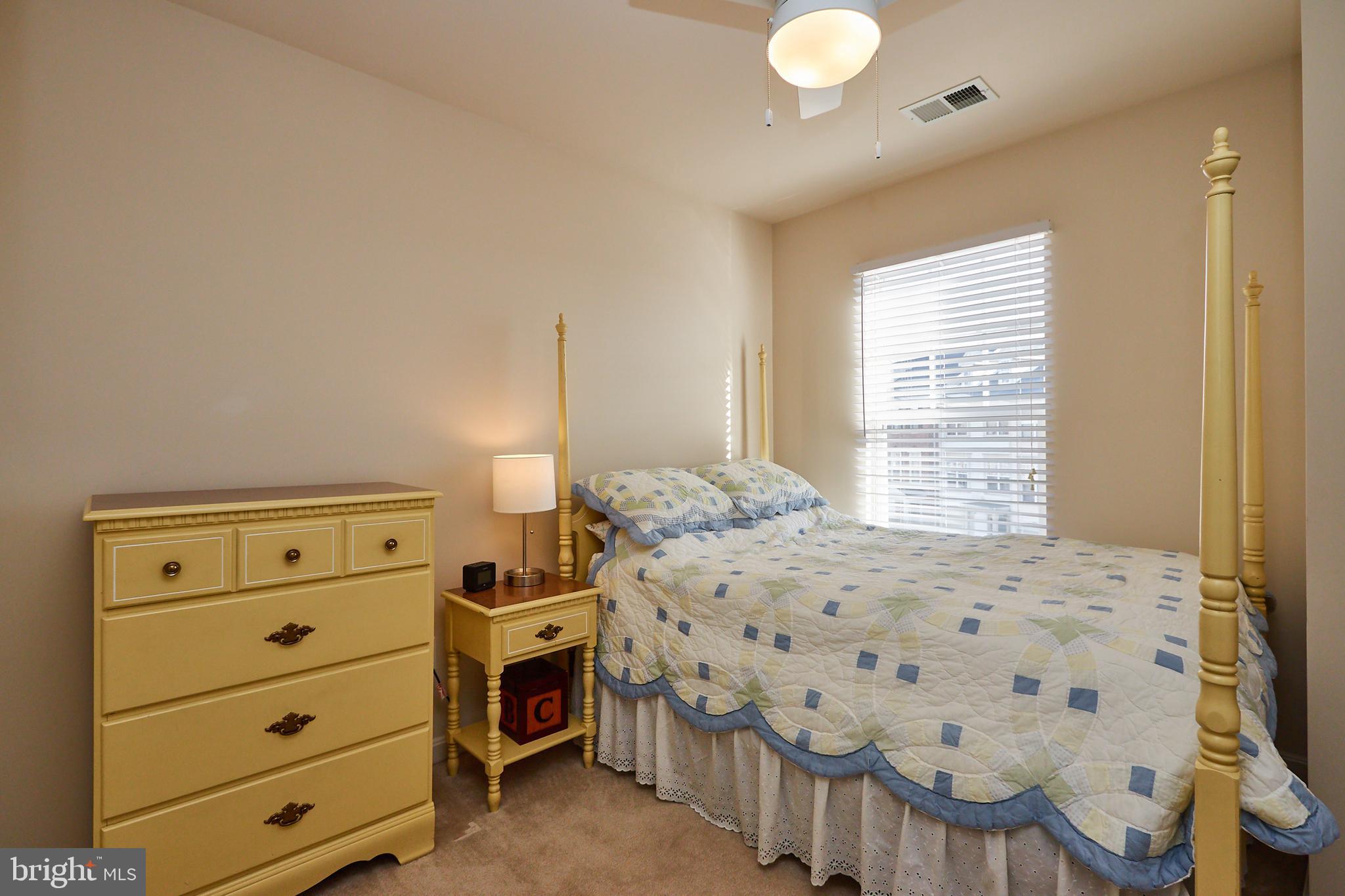 PEMBROOKE - Residential