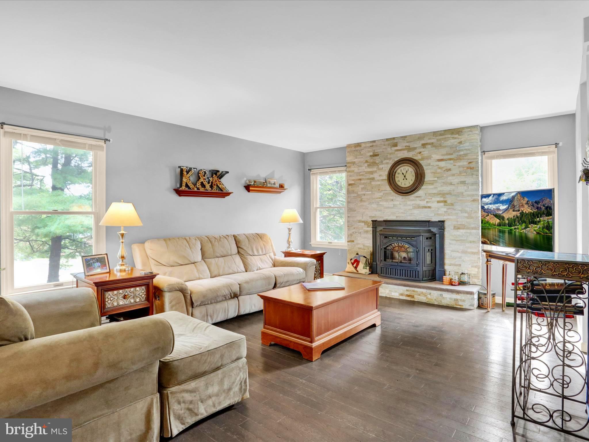 HILLTOP ESTATES NO - Residential