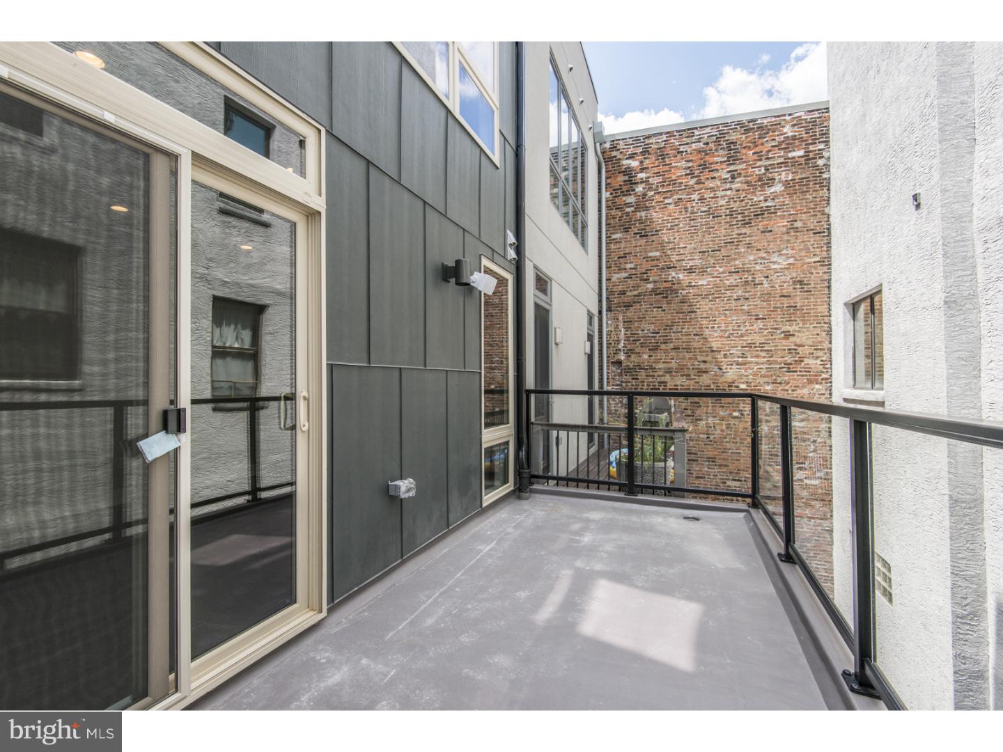 GRADUATE HOSPITAL - Residential Lease