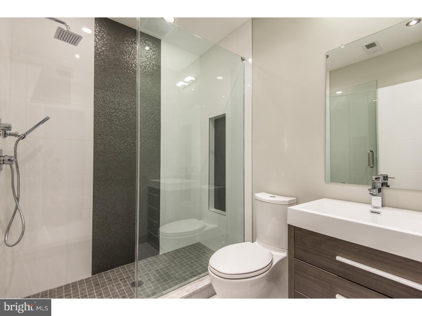 GRADUATE HOSPITAL - Residential Lease