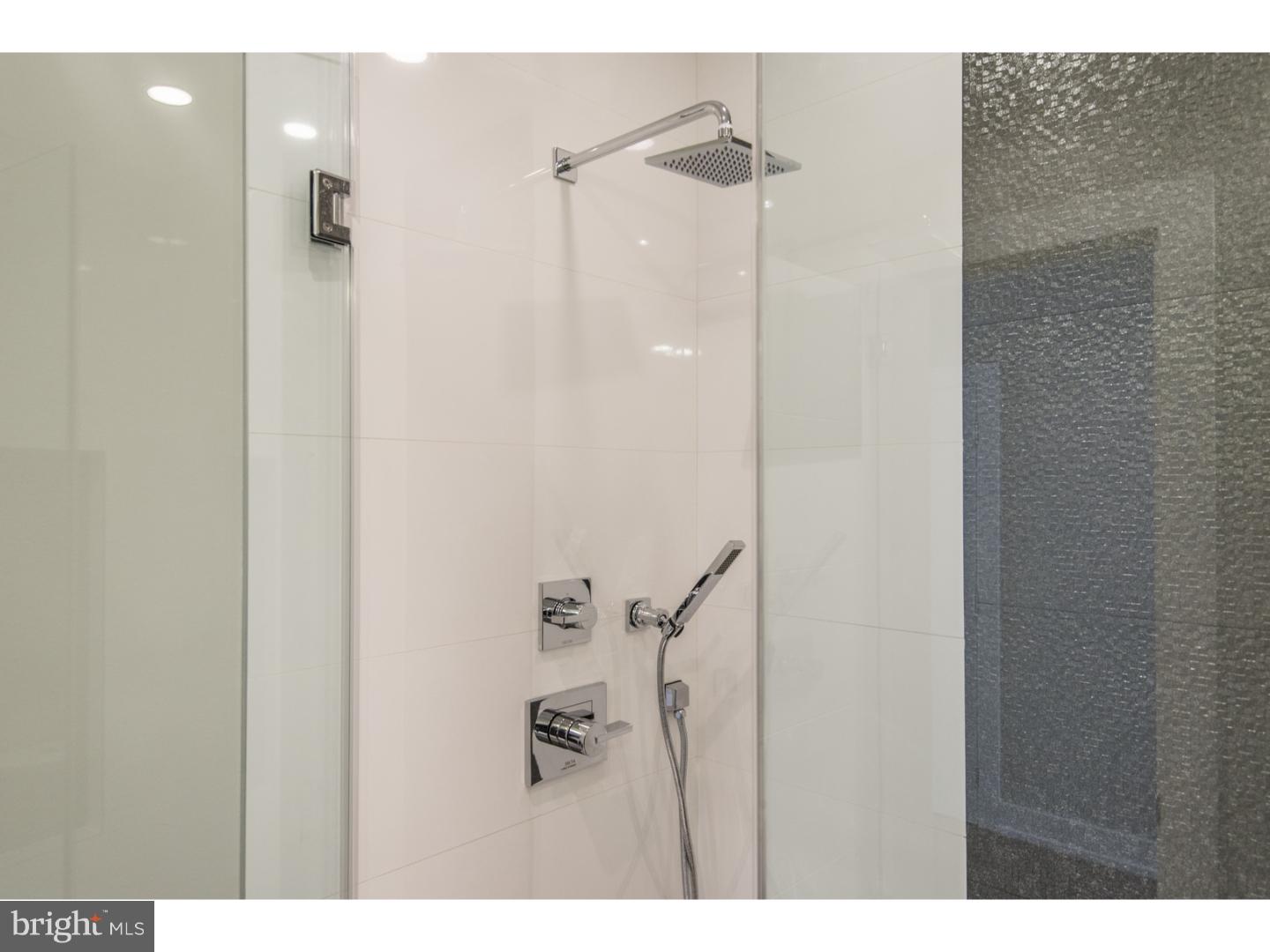 GRADUATE HOSPITAL - Residential Lease