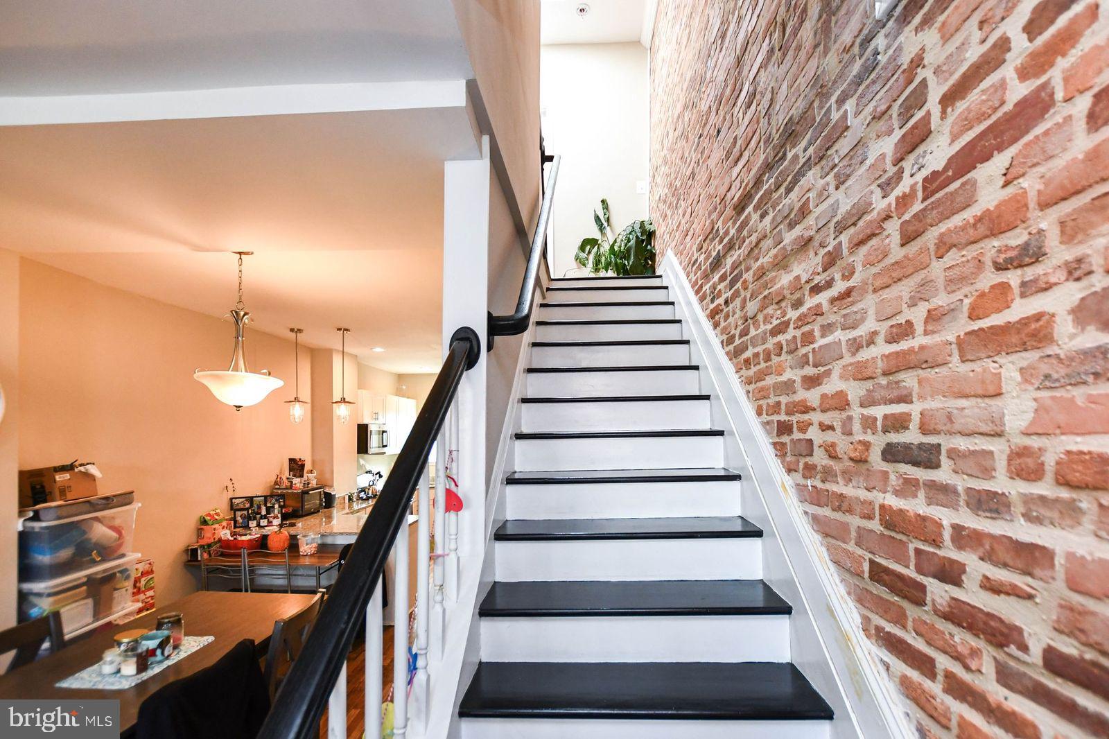 BROADWAY EAST - Residential