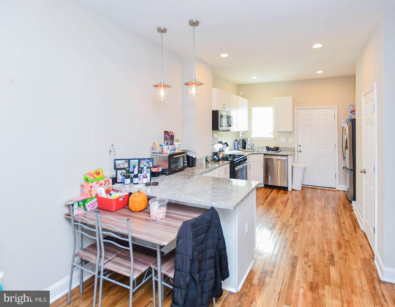 BROADWAY EAST - Residential